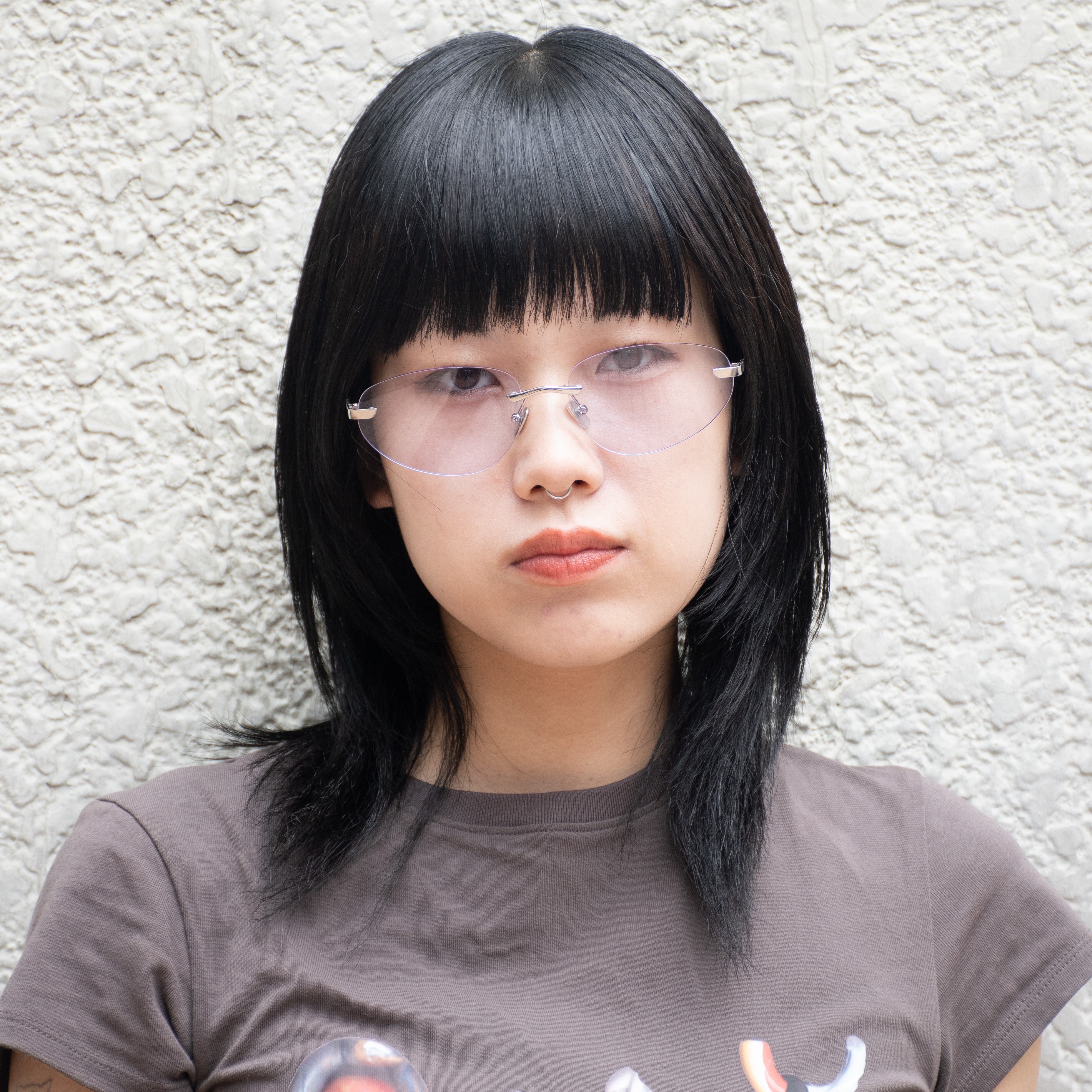 シルバー×ブルーレンズ