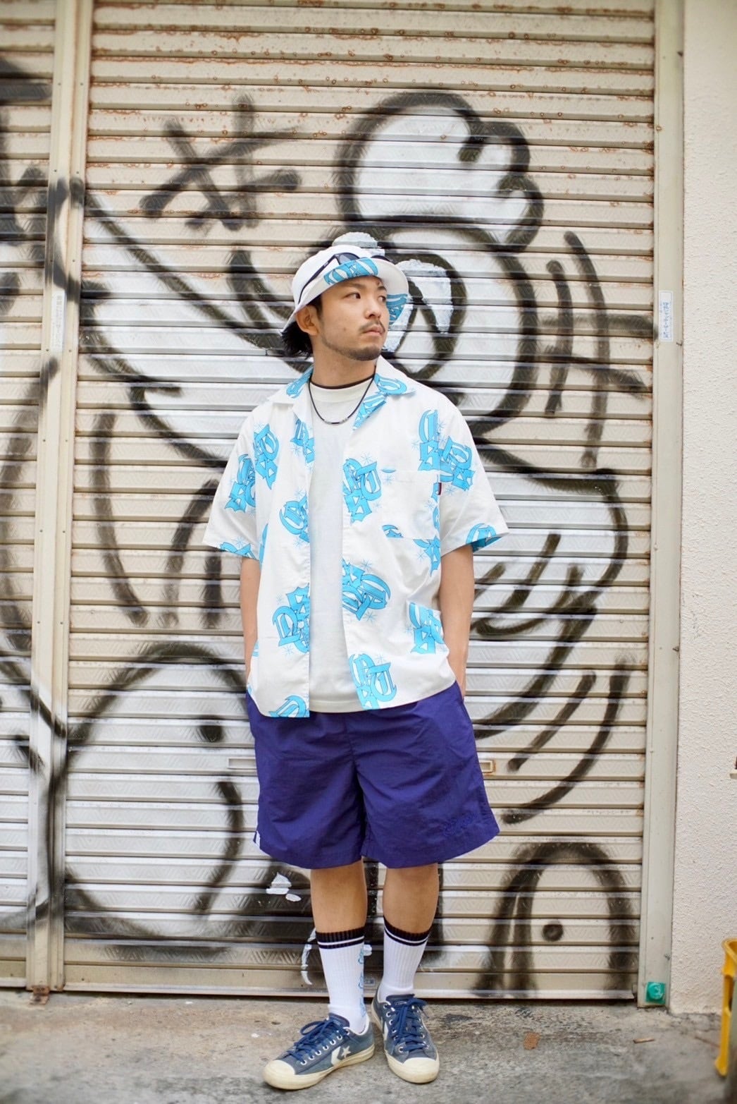 OFF WHITE:165cmLサイズ着用