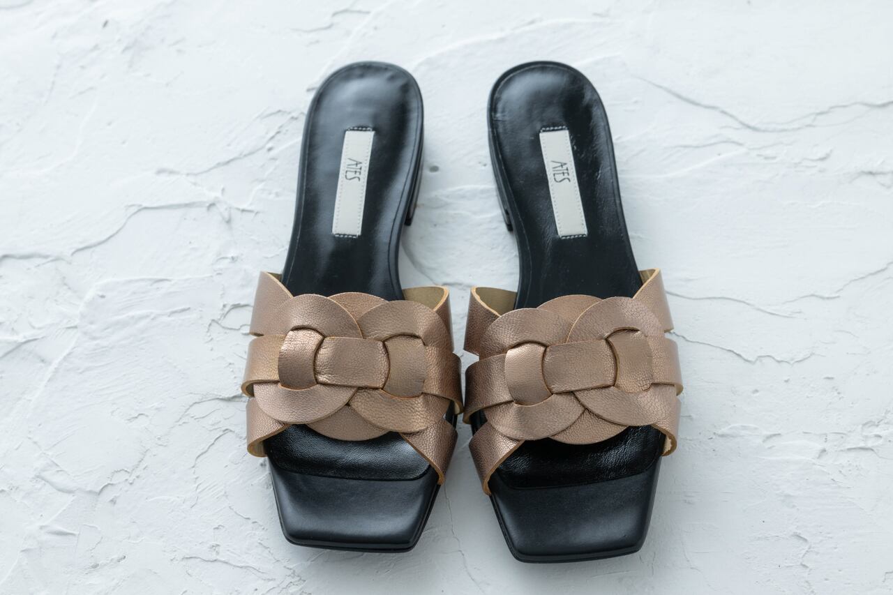 ゴールド×ブラック