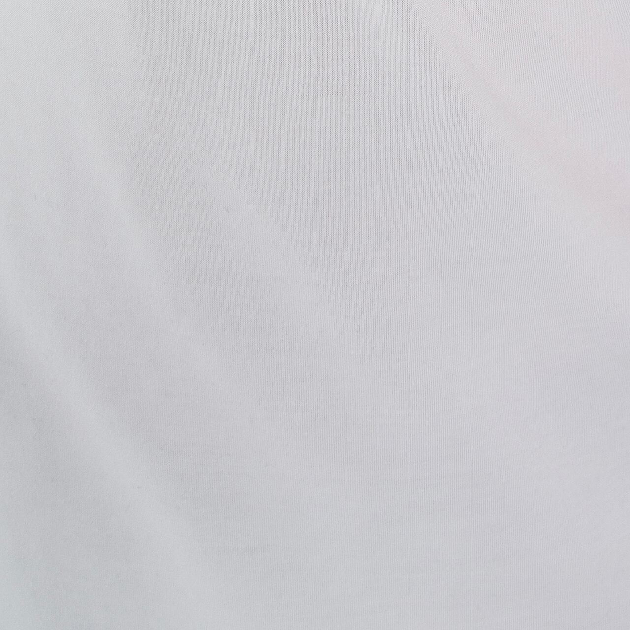 「サマルカンダリア®」に機能素材をブレンドし、本来の質感と機能性を融合した生地