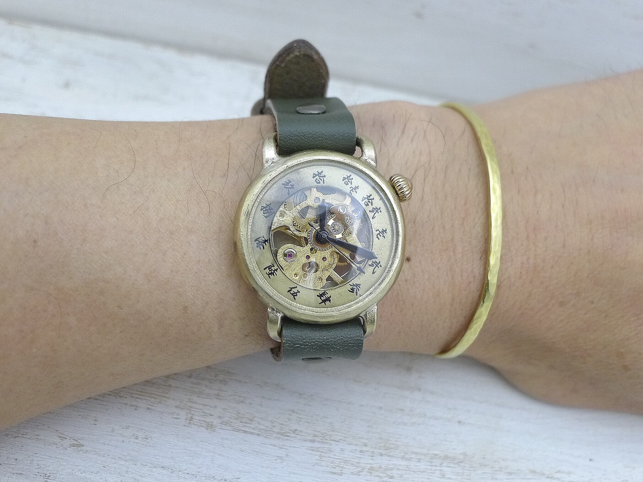 約34mmのボーイズサイズで男女問わずお使いいただけます