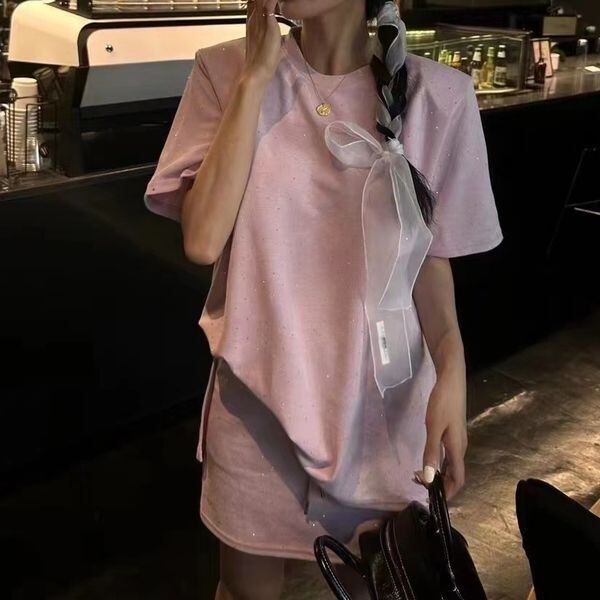 ピンク