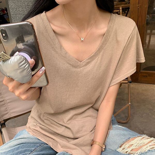 ベージュ