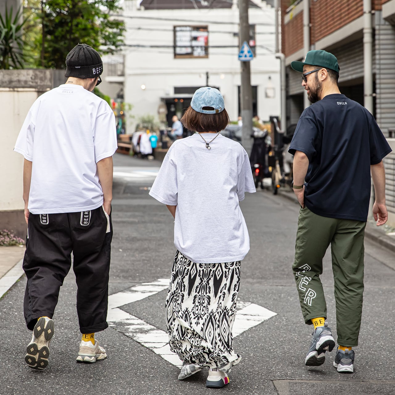 ホワイト/184cm/XL　グレー/157cm/M　ネイビー/182cm/L