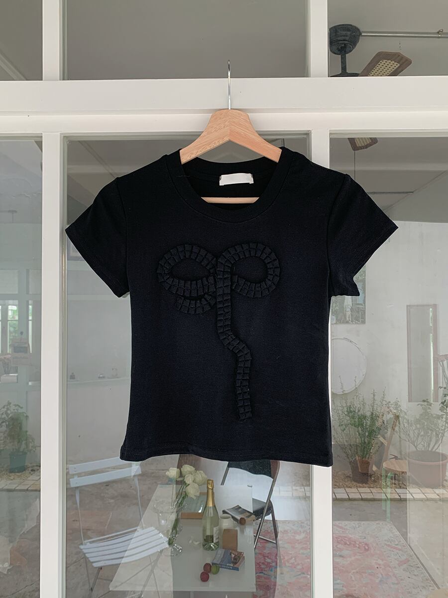 ブラック