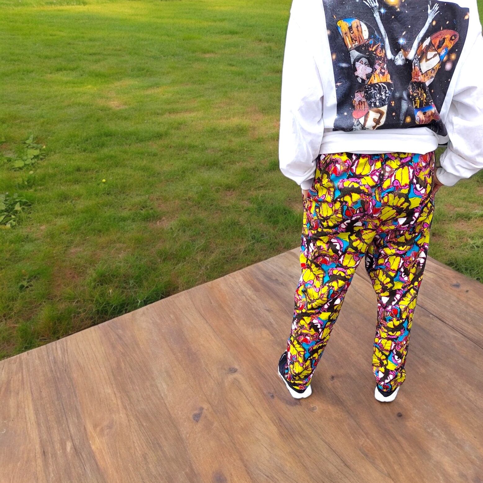 モデル：女性 150cm（普段サイズM〜L）Back