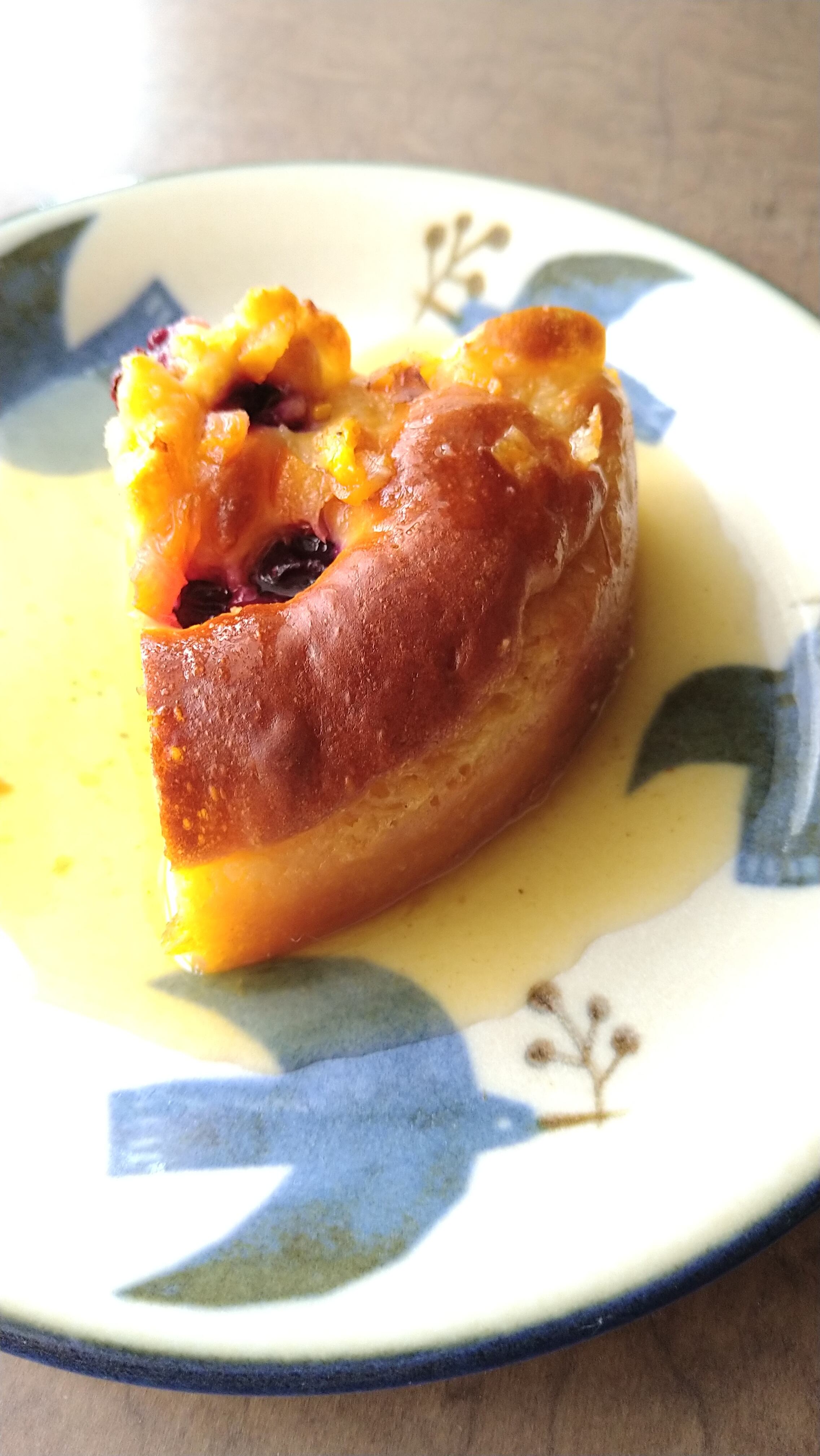 ラム酒シロップをかけて、ひんやり冷たくジュシー