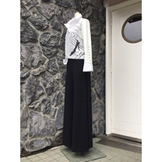 v-8414 Printed Blouse with Collar | Blanc Nature（ブランナチュール）