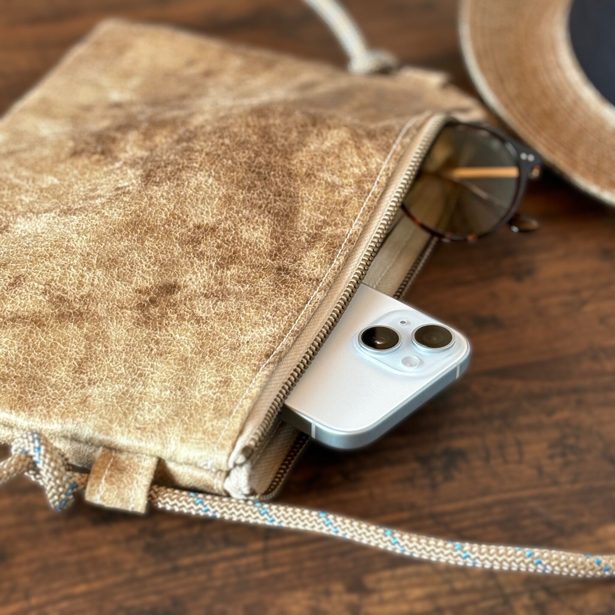 作品例　サコッシュ