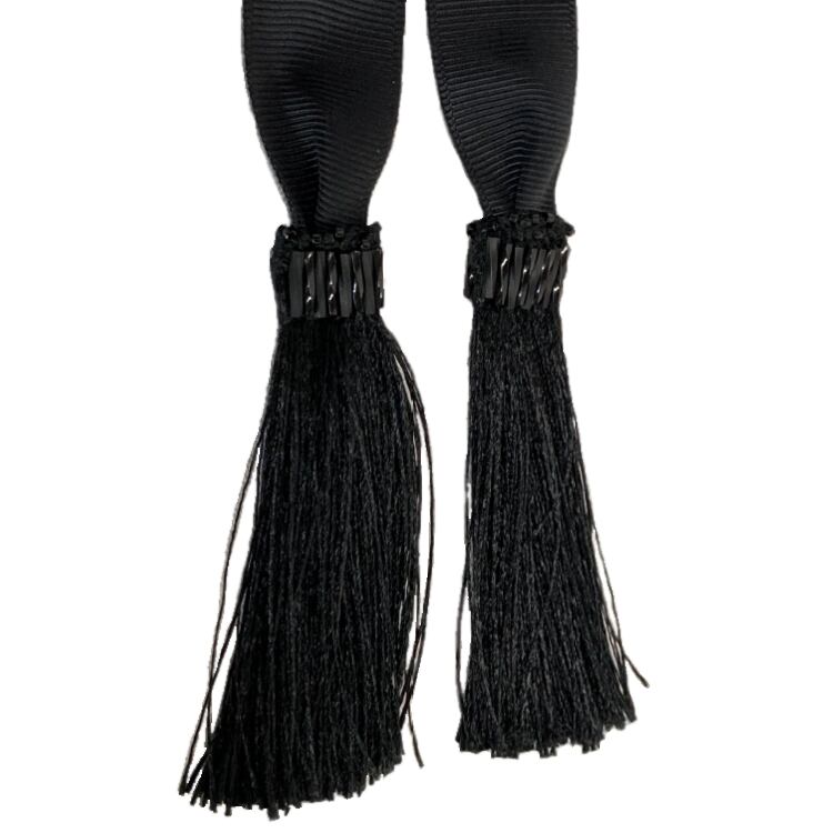 実は色んな種類の黒が使われています