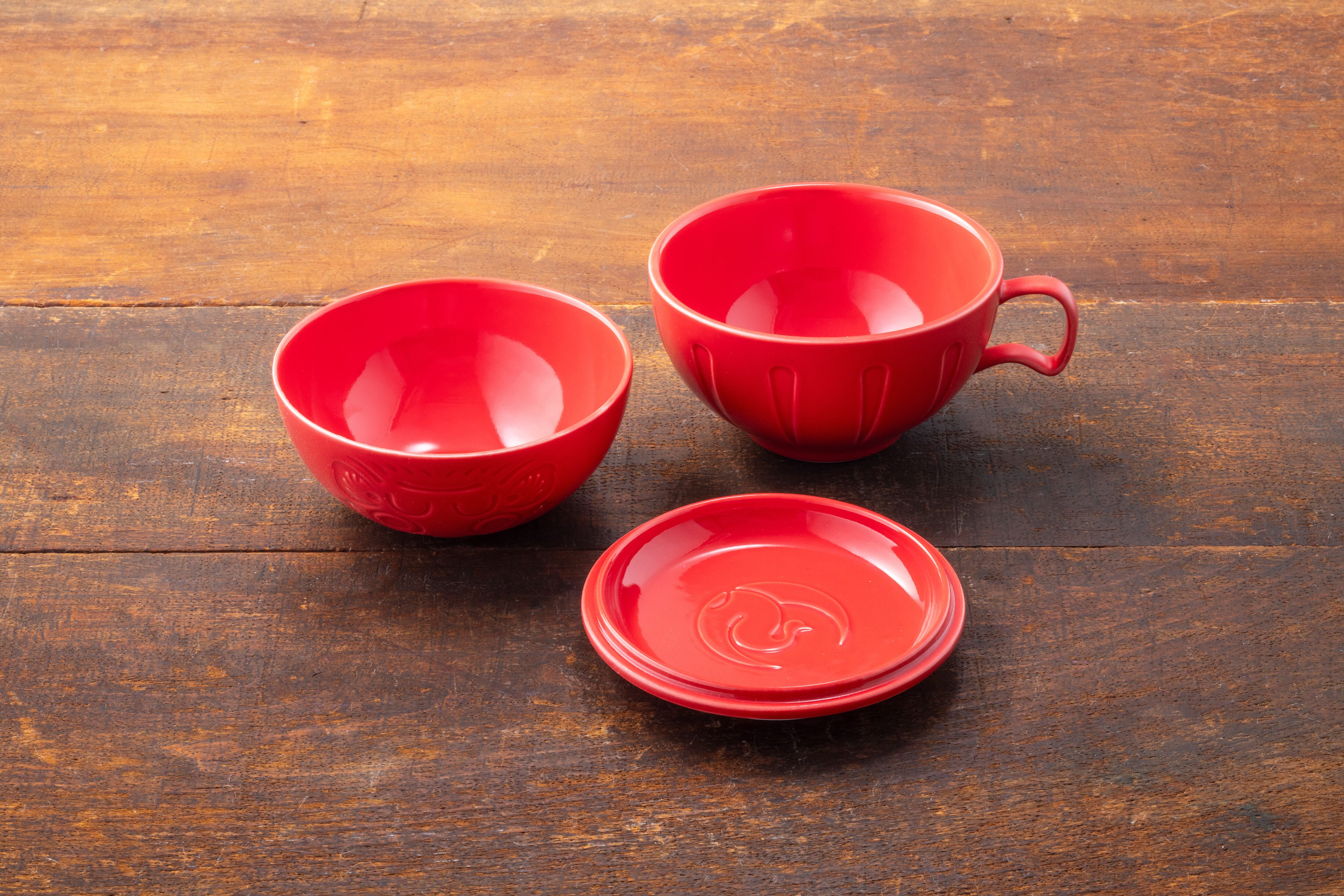 展開時（茶碗・小皿・マグの3点セット）