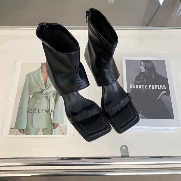 ブラック×横ライン