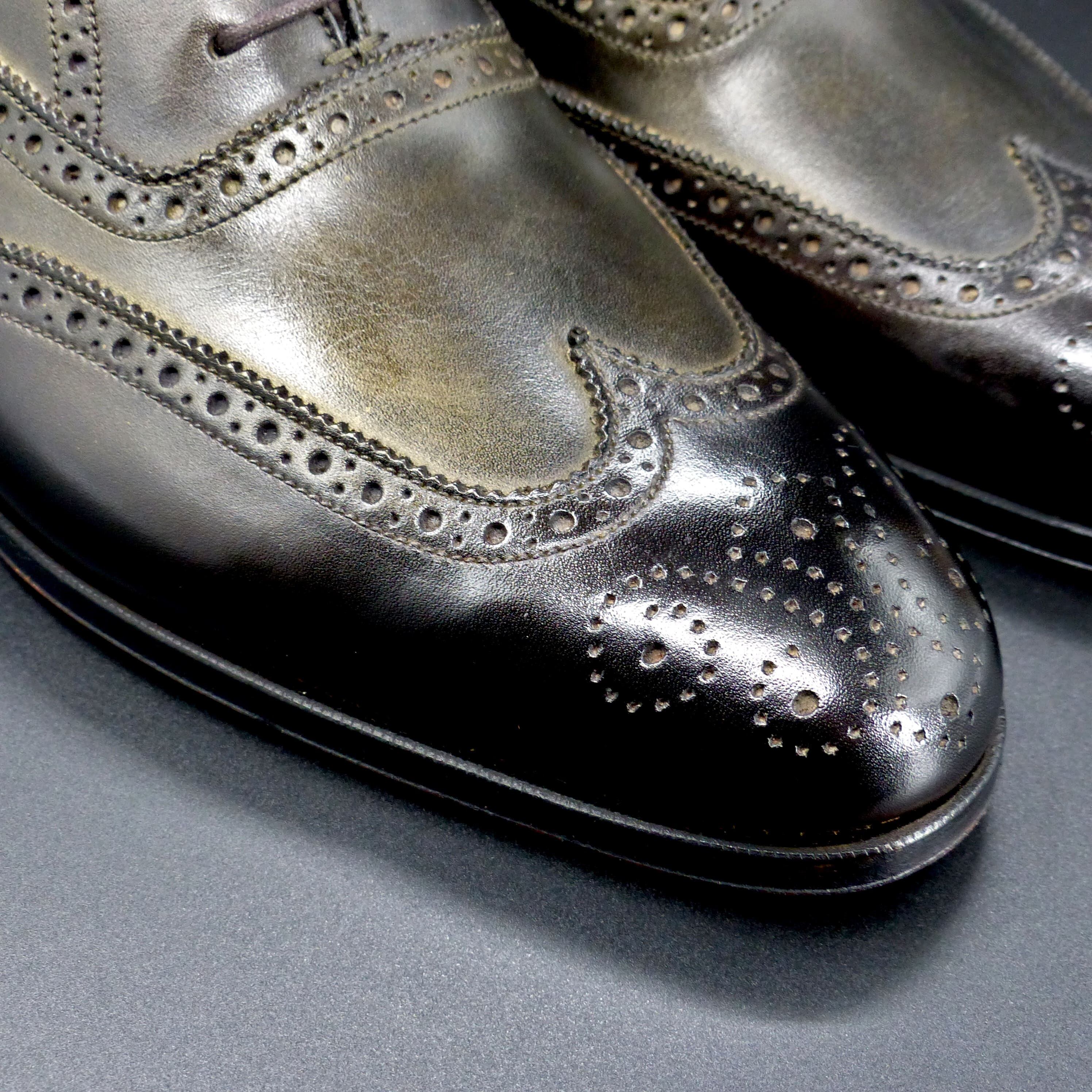 光の加減でゴールドが透ける