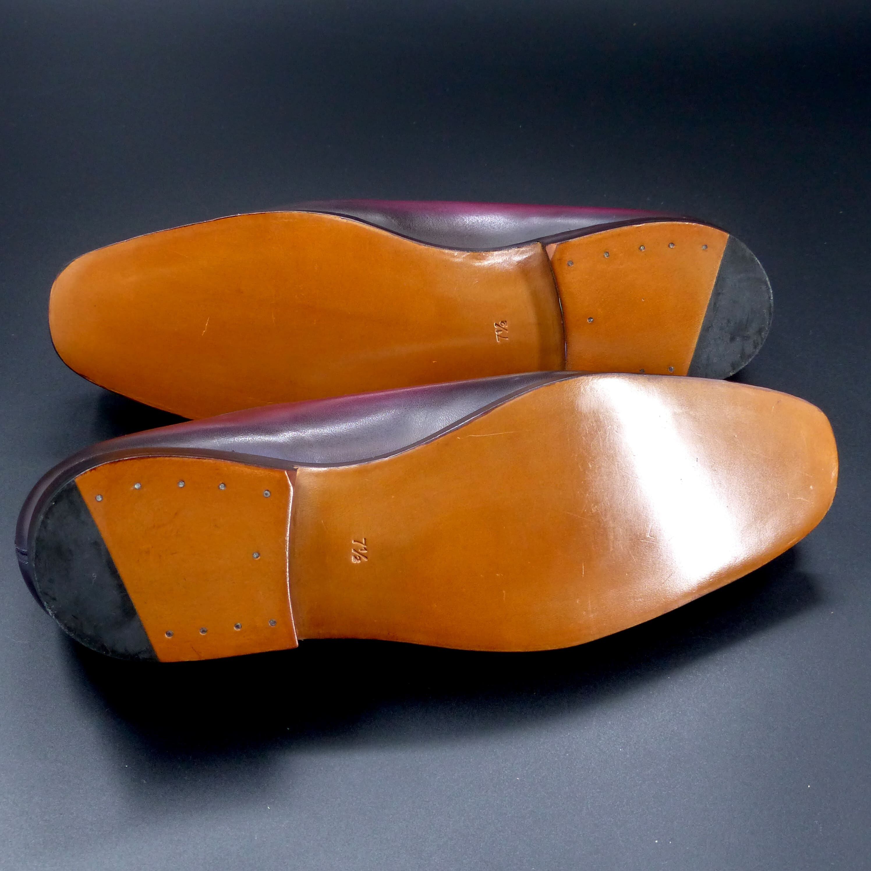 伏せ縫いが美しいレザ－Ｗソール