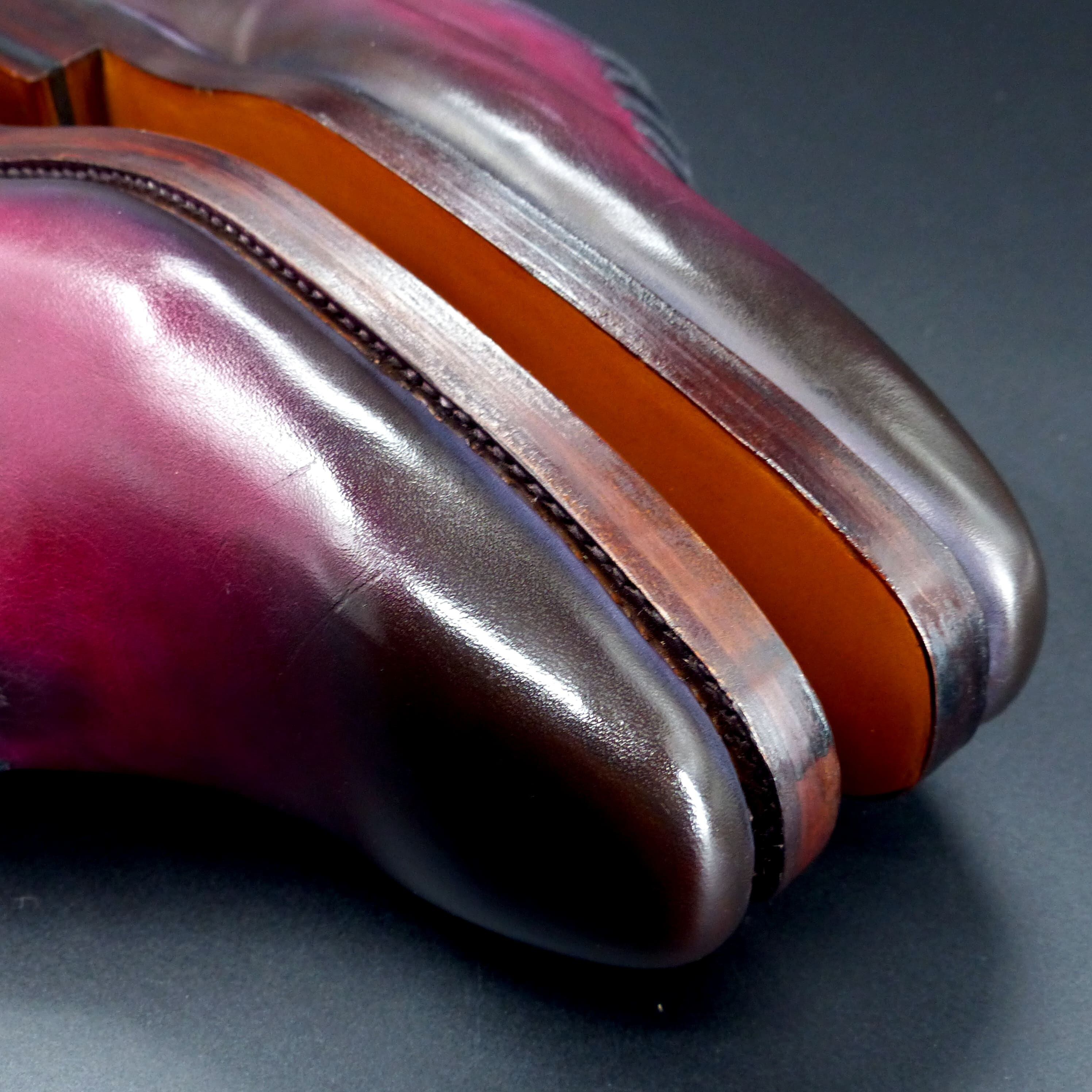 磨き抜かれた美コバのＷレザーソール