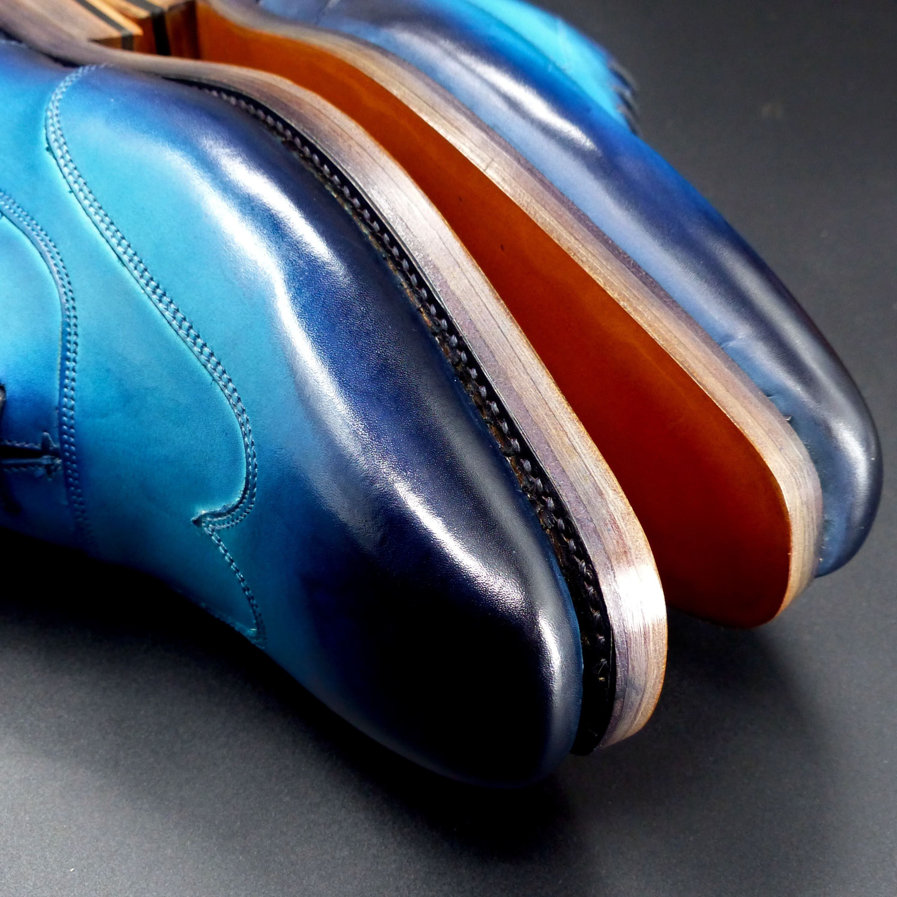 磨き抜かれた美コバのＷレザーソール