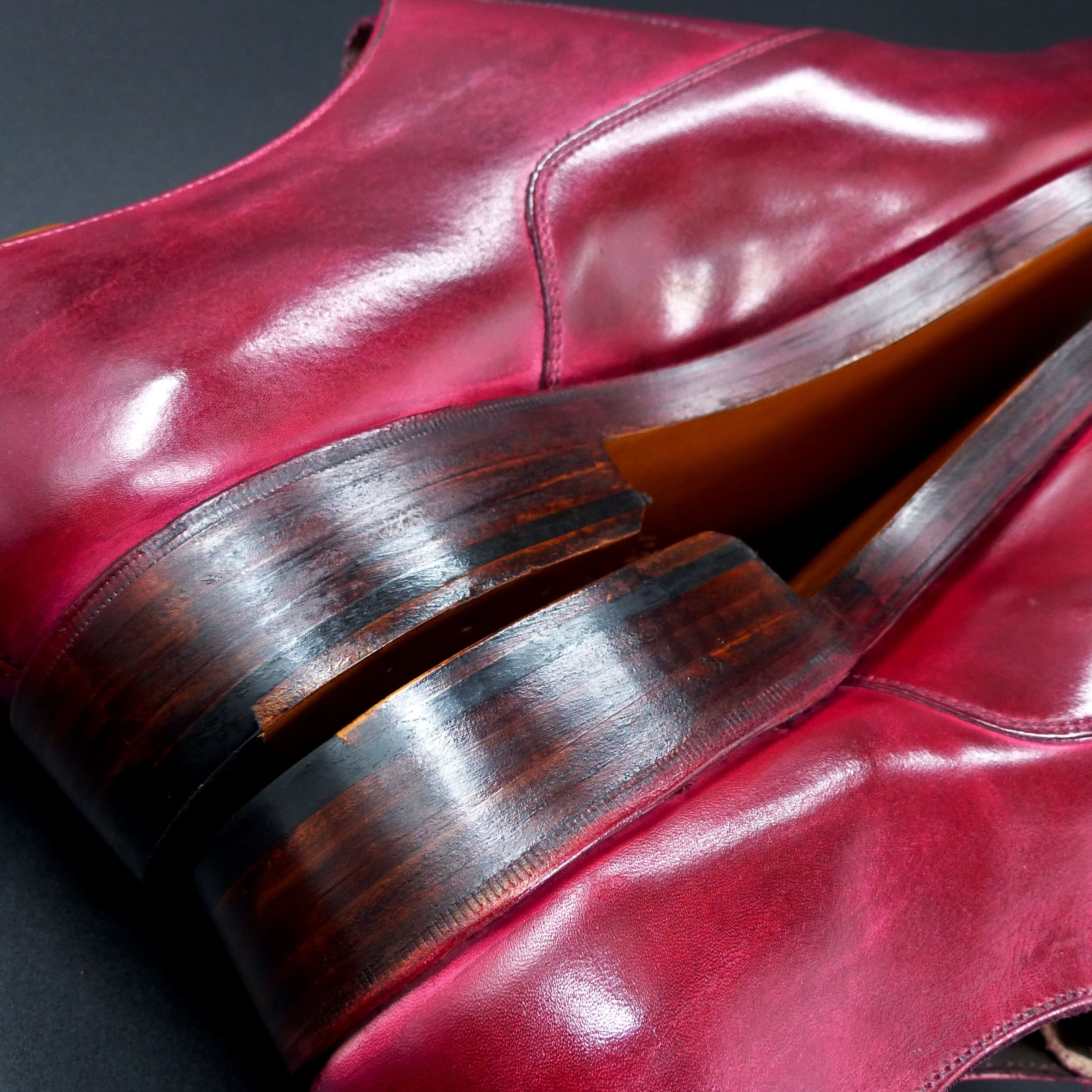 ヒールもレザー積み上げ