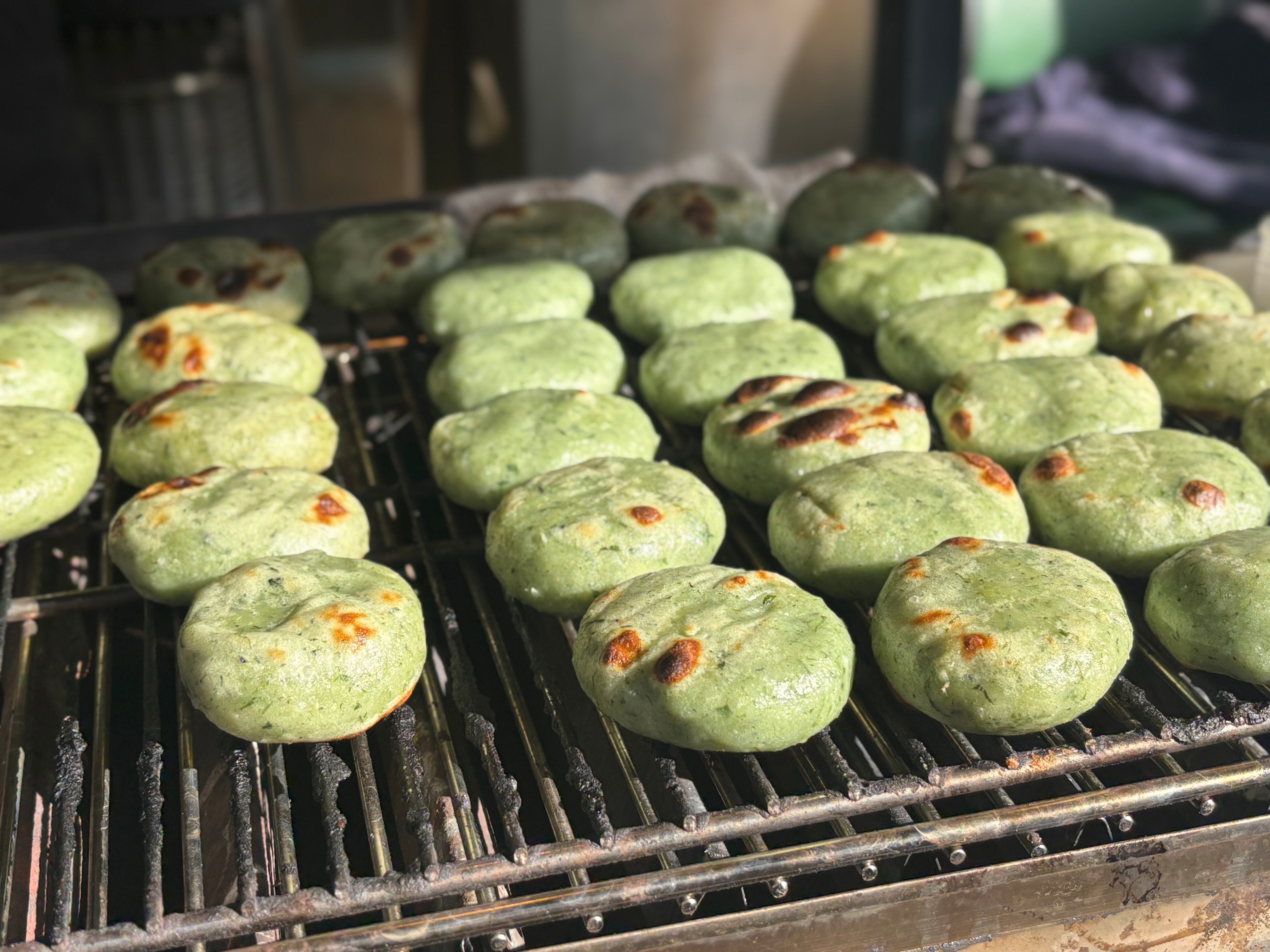Yomogi Mochi at Oshino Hakkai
