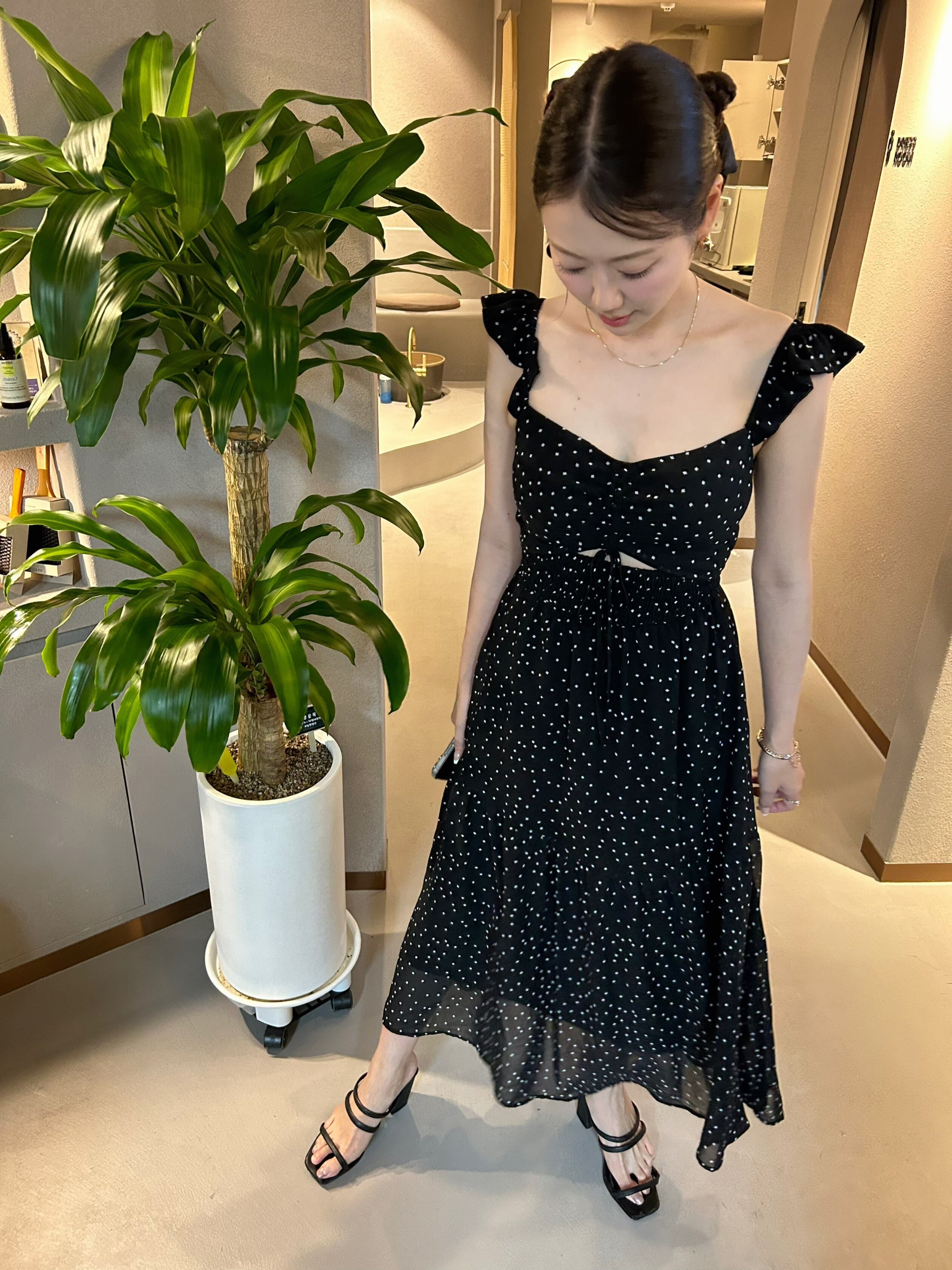 Model : 162cm 48kg Sサイズ着用