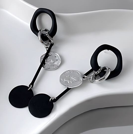 Round long earrings C0369