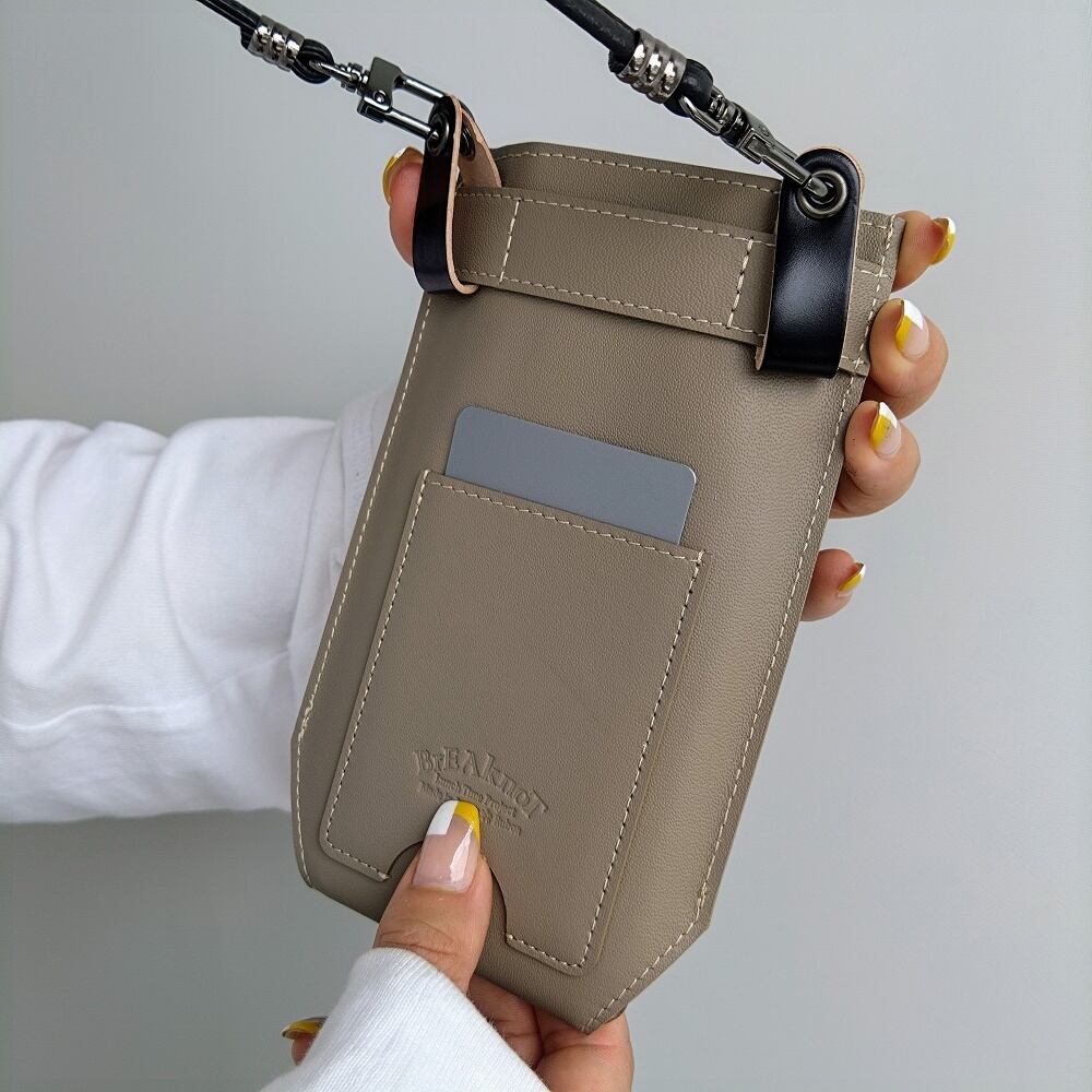 下に窓があり取り出しやすくなっています