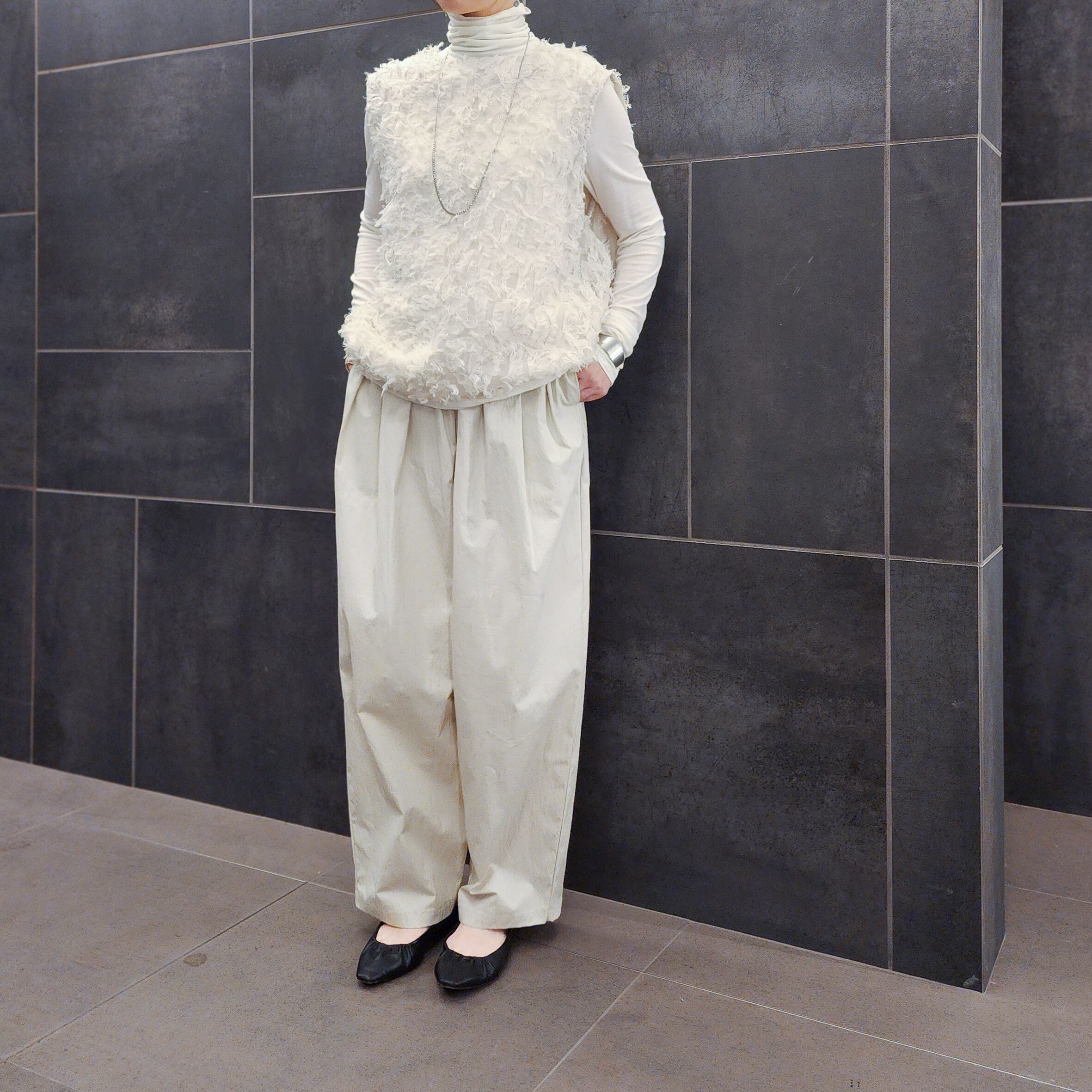 スタッフH / 160cm