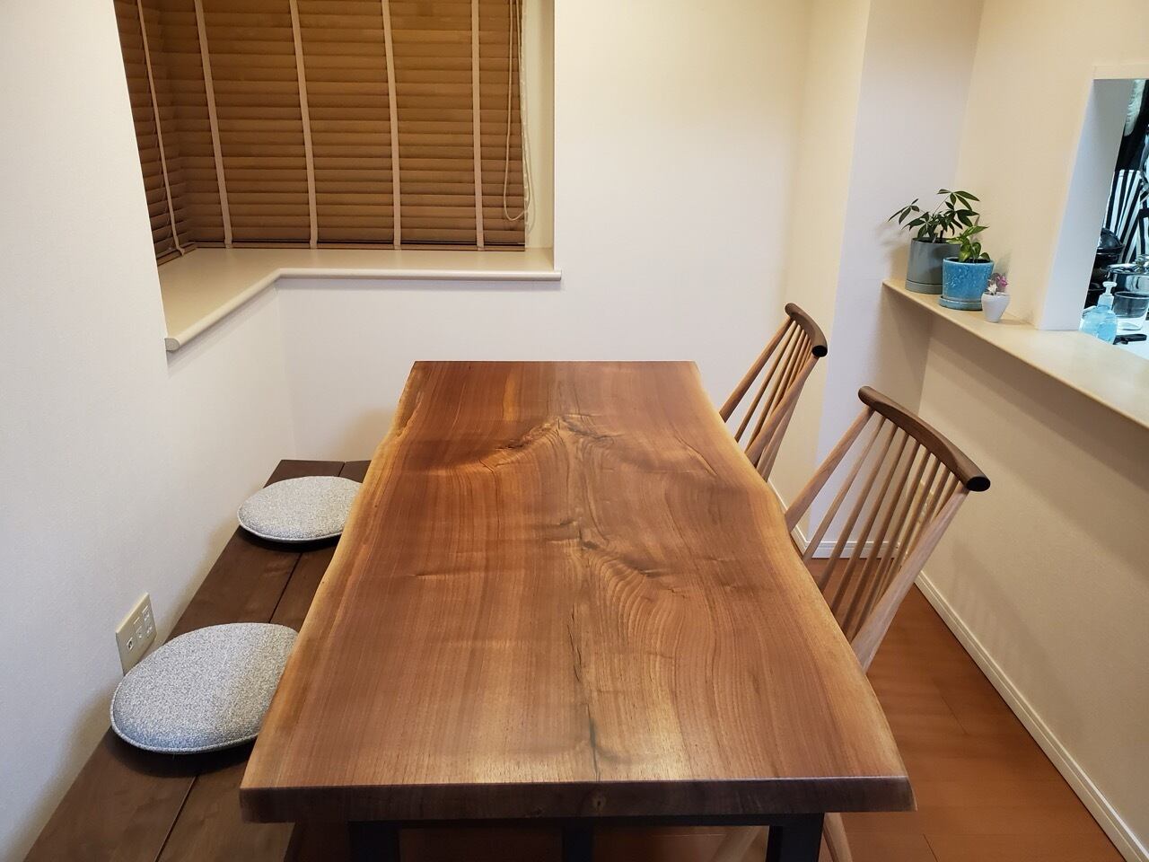 《納品事例》ウォールナット　一枚板