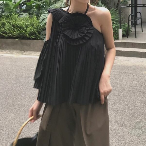 ブラック