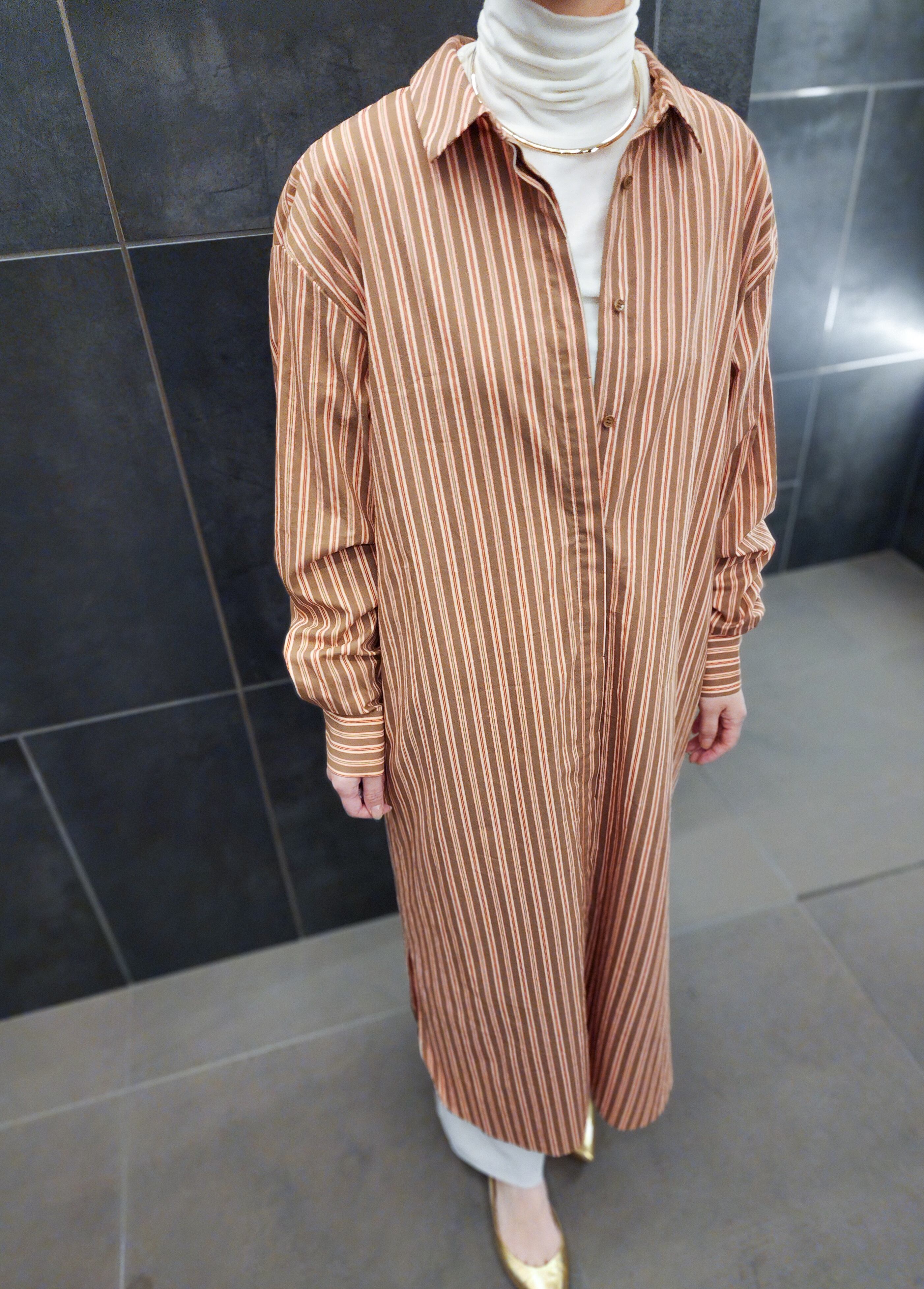 スタッフH / 160cm