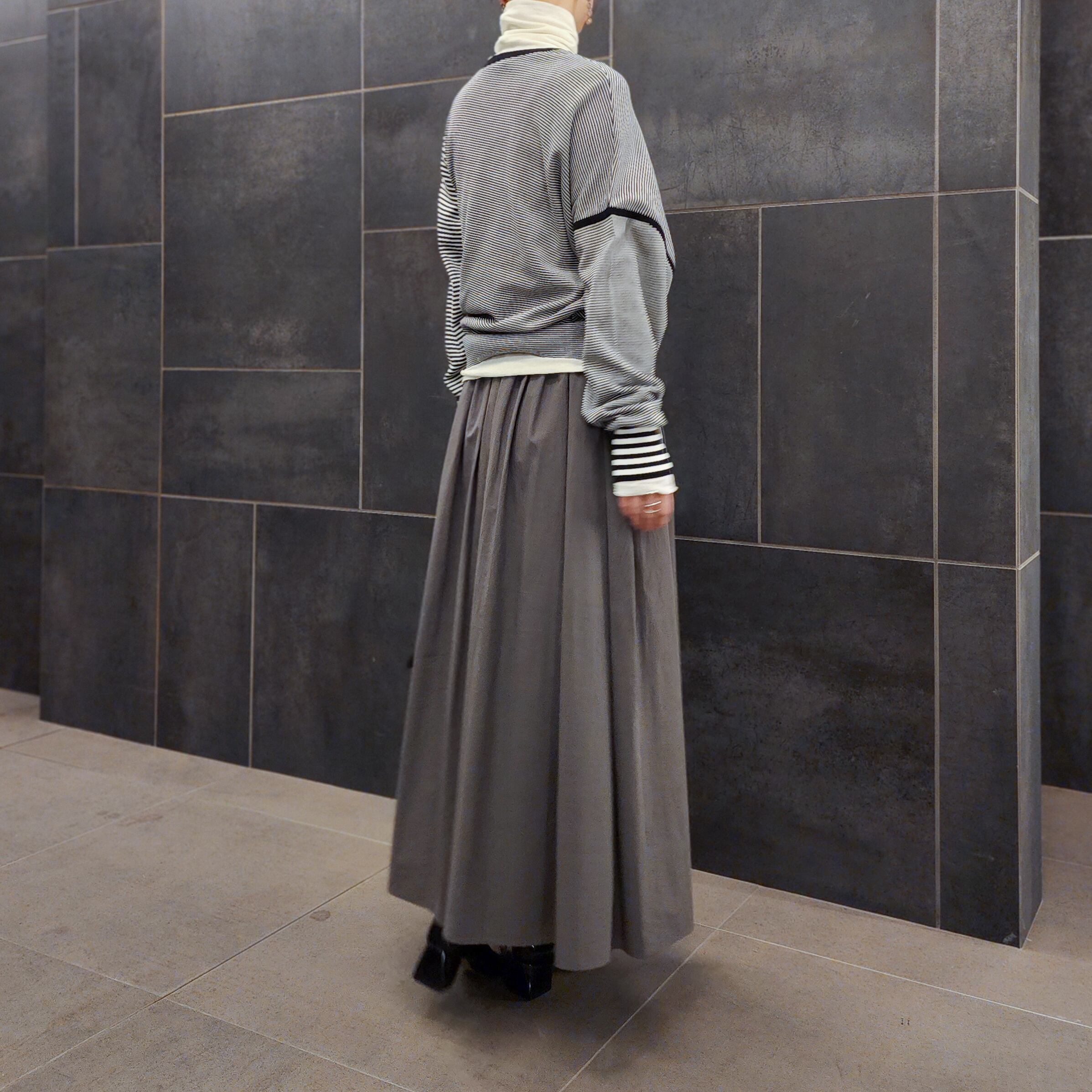 スタッフH / 160cm