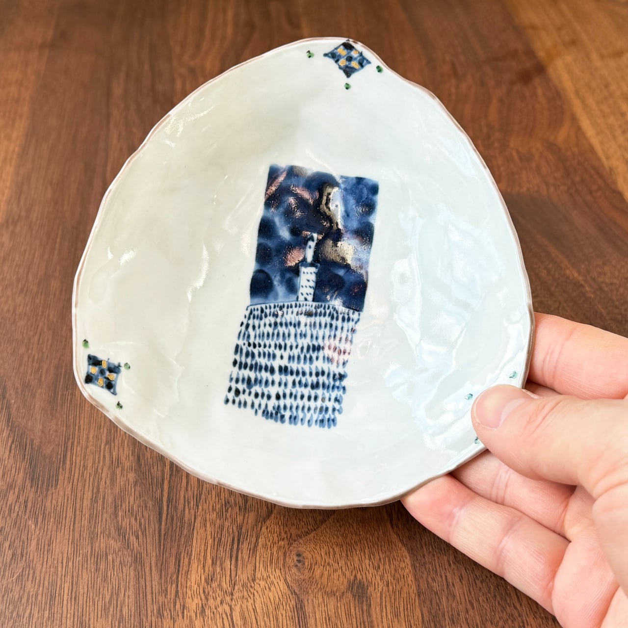 松尾貞一郎 ｜ 三角皿 約14㎝（No,1吹き墨渦紋 No,2赤福紋 No,3 染付塔