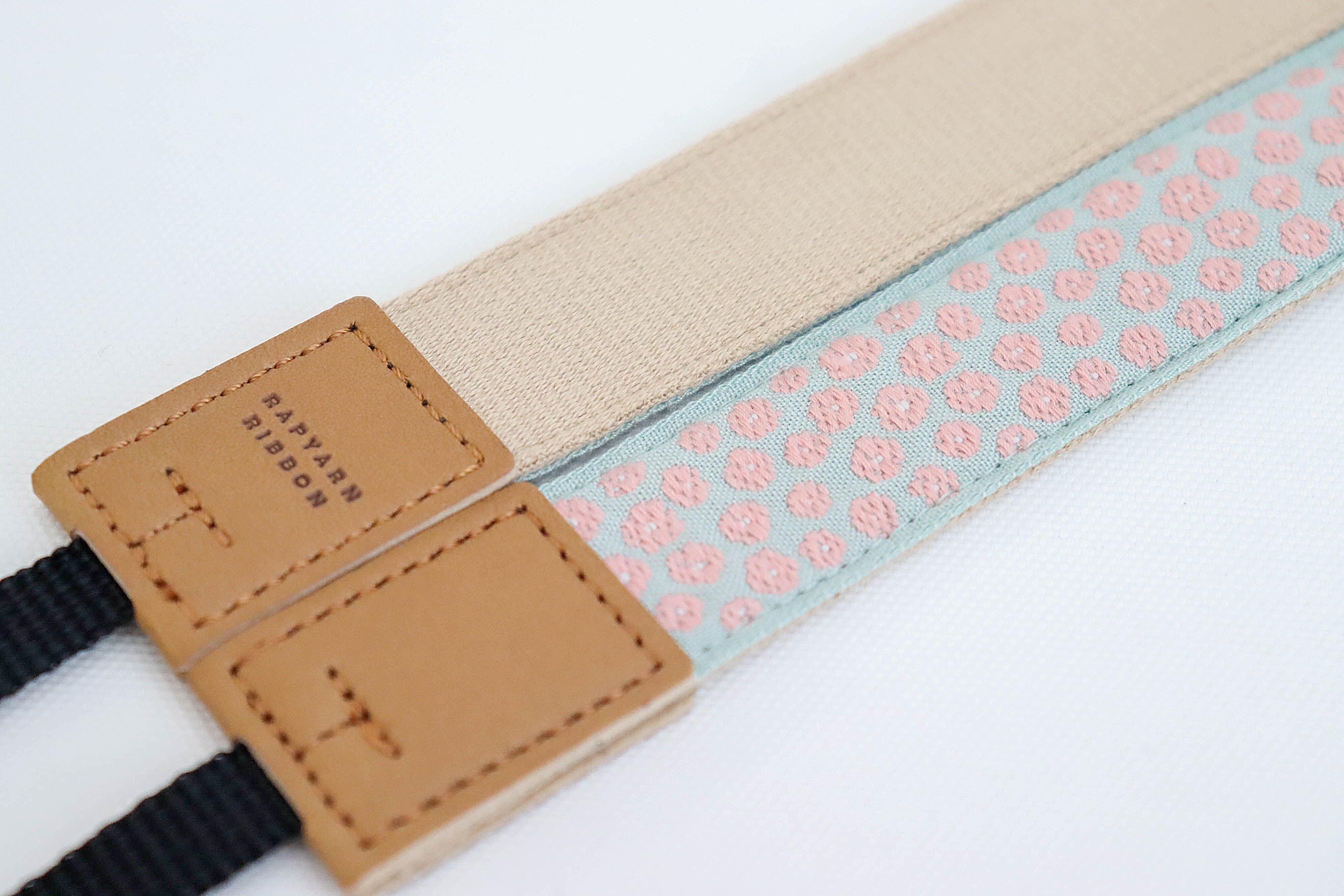 裏地：ベージュ