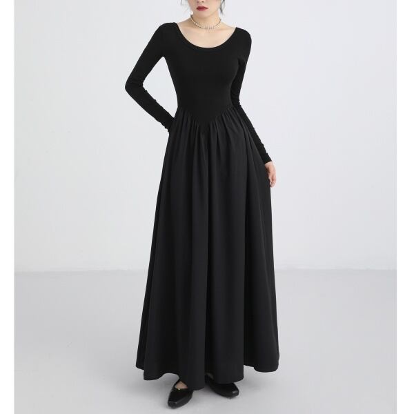 ブラック（長袖）