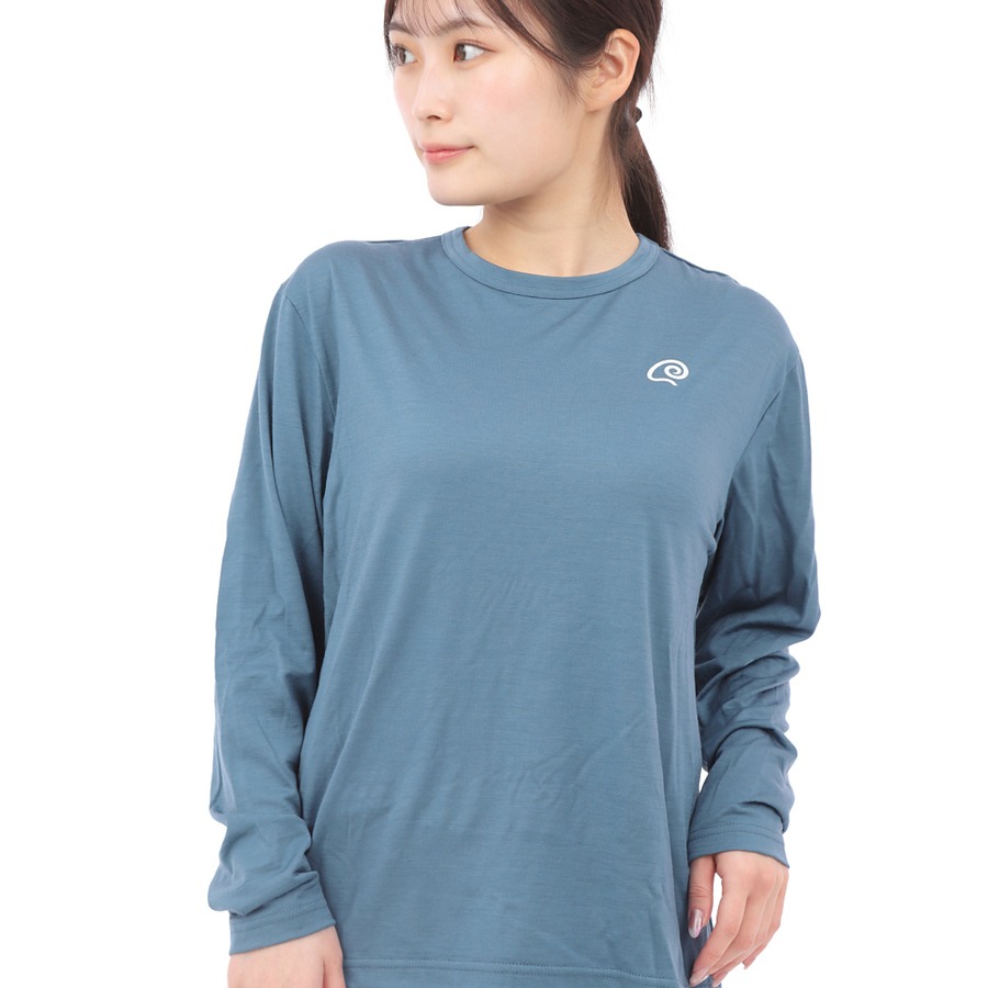 サイズS（女性：身長154cm）
