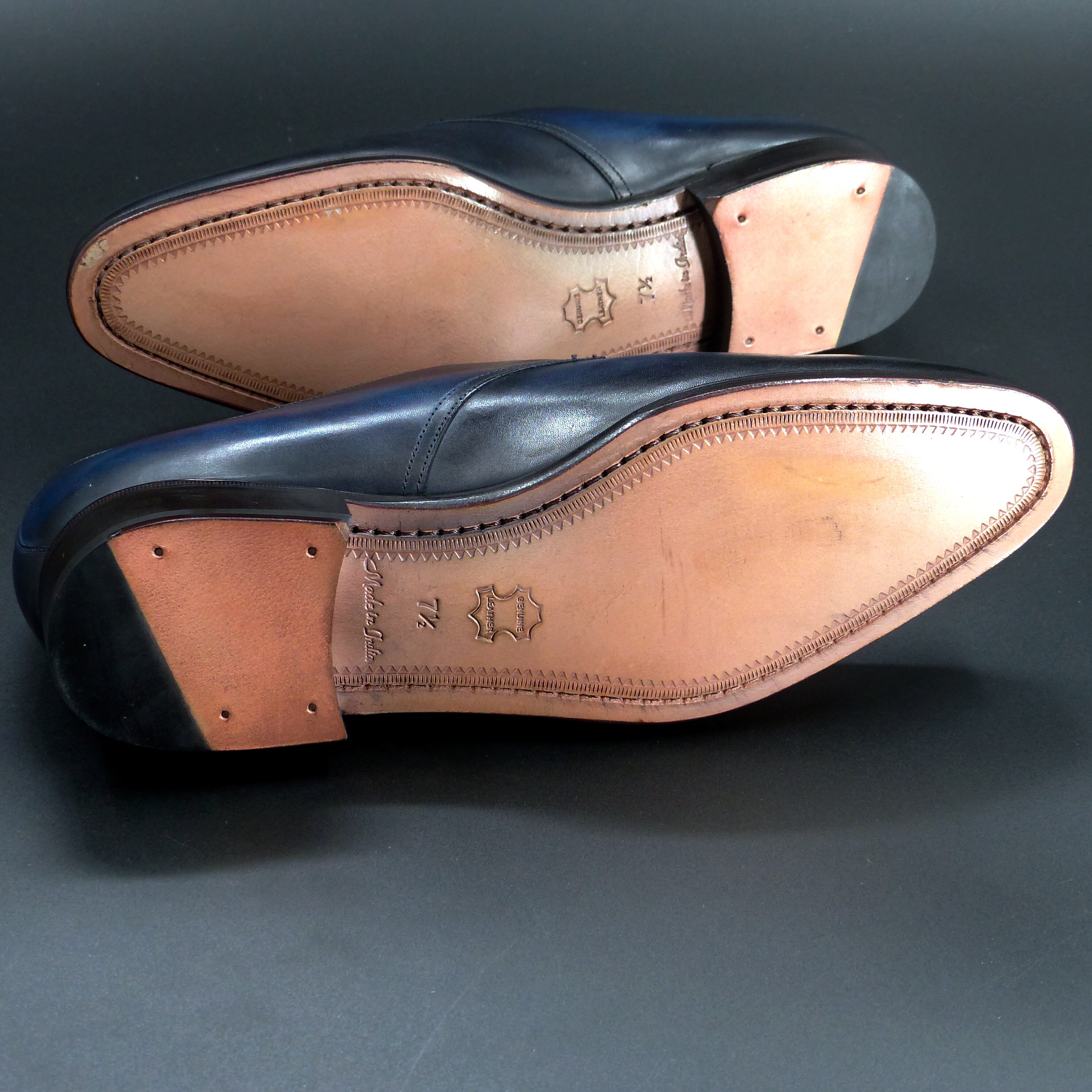 キメの細かい天然レザーソール