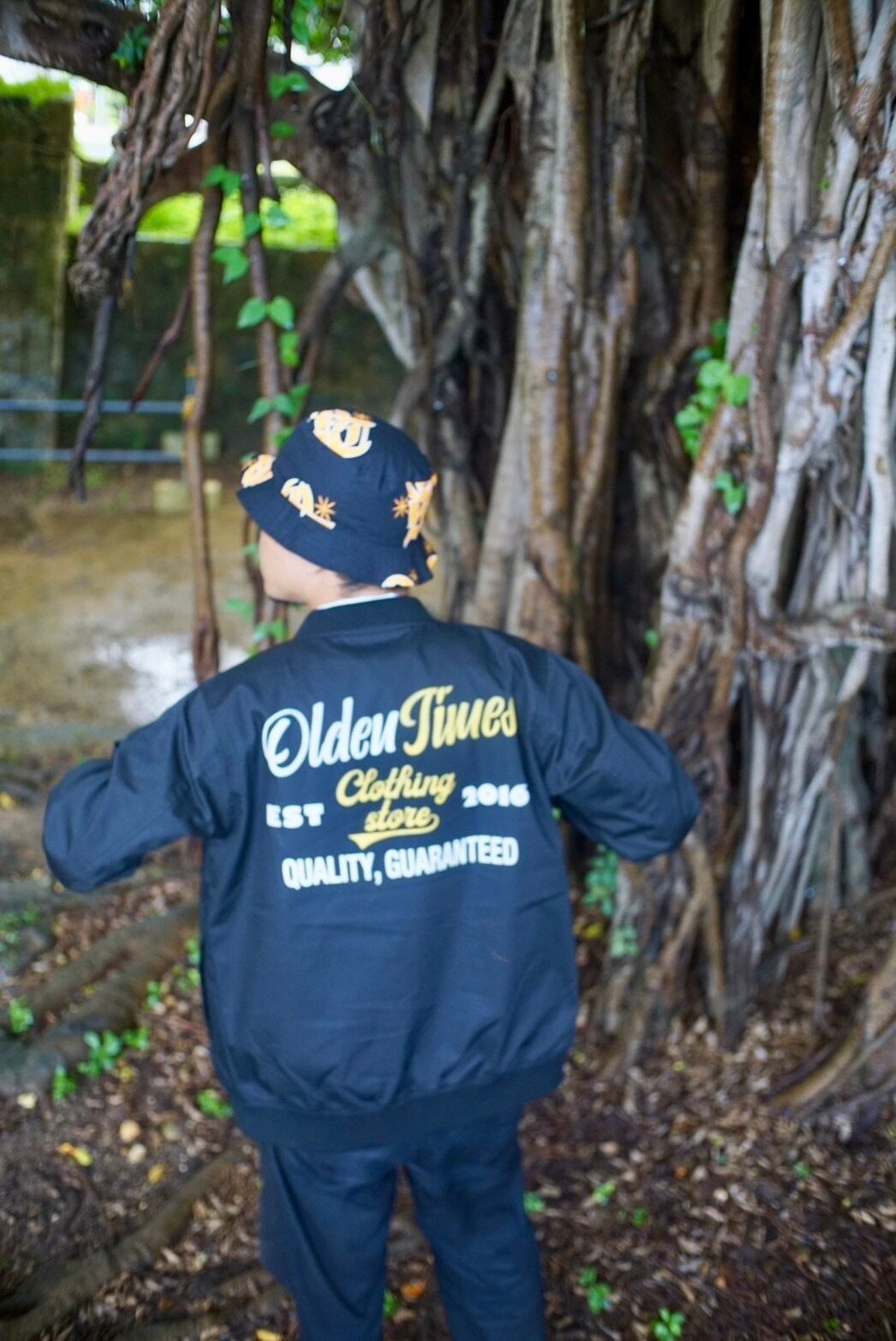 BLACK:168cmMサイズ着用