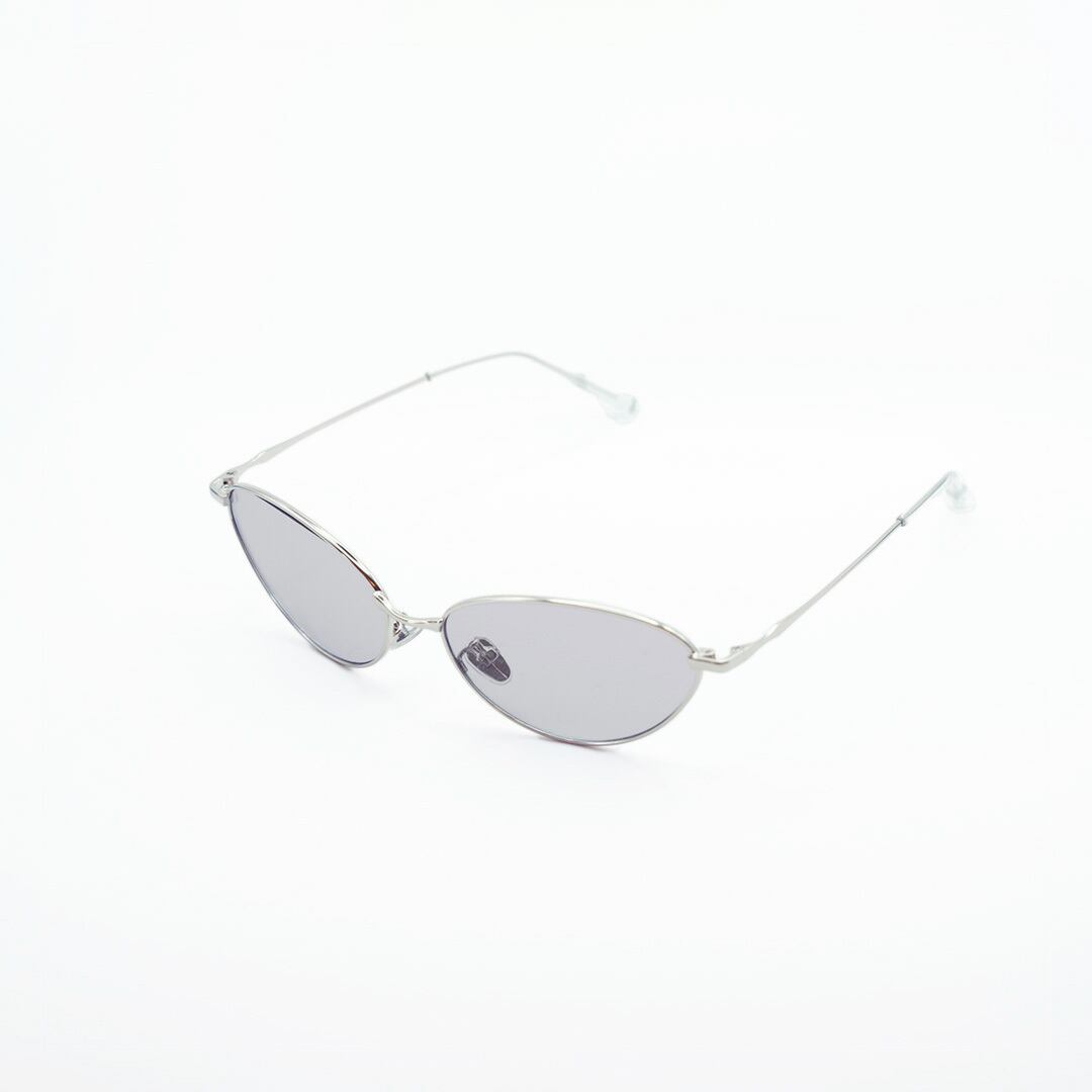 シルバー×ブラックレンズ