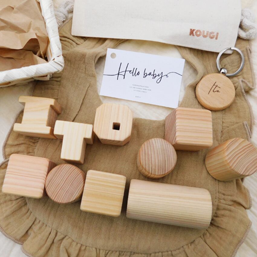 3文字（モカ色）