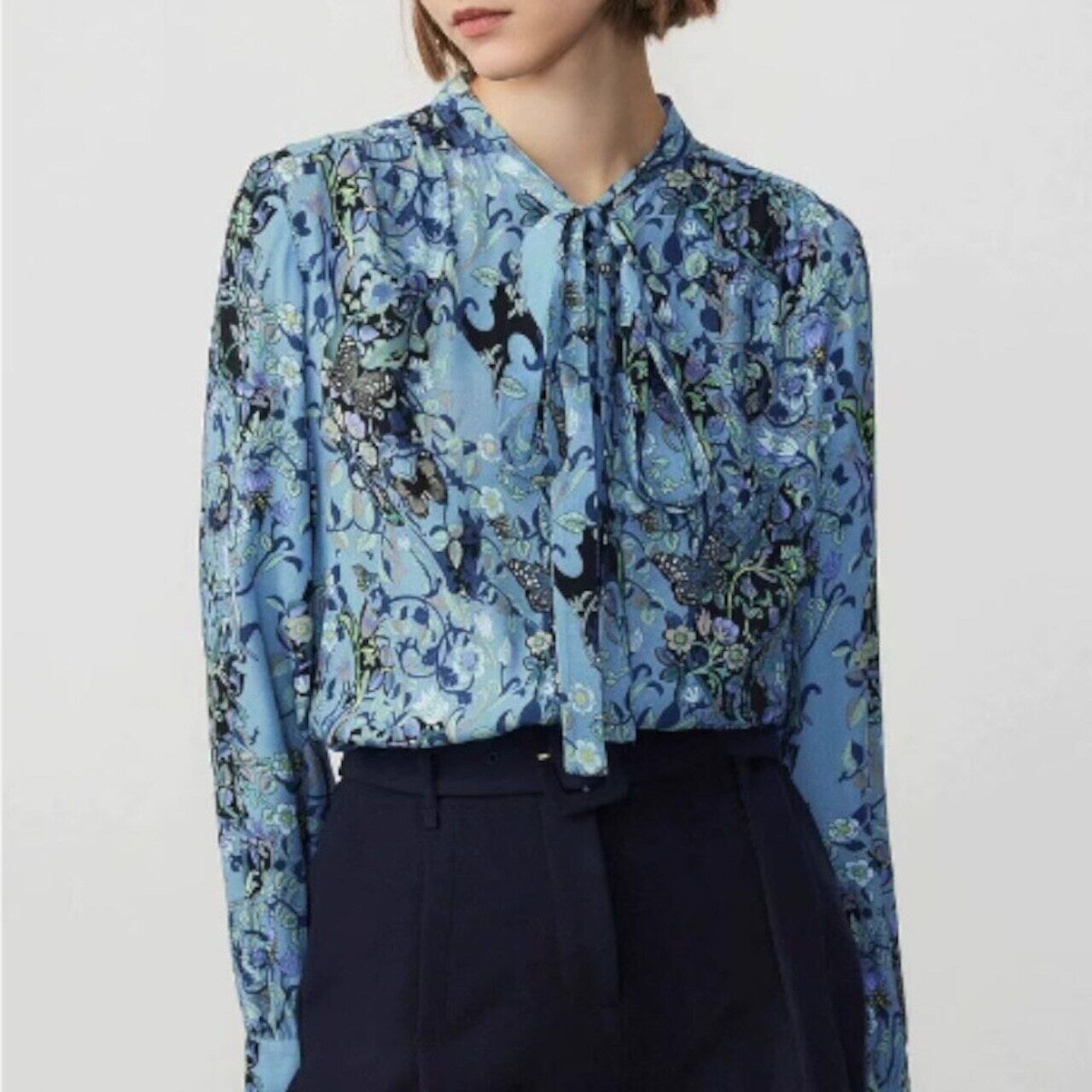 花柄プリントブルーシャツ W00643