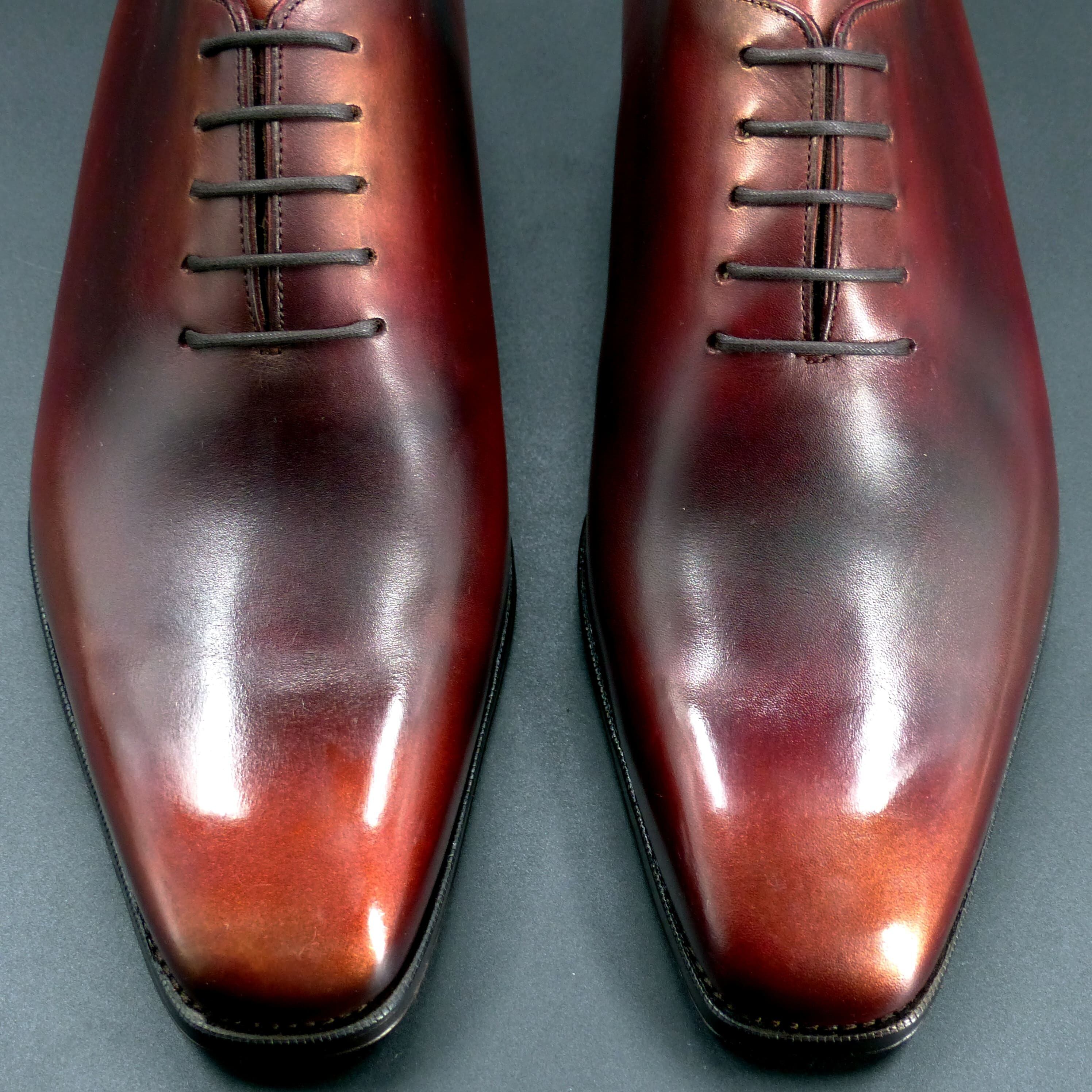 足入れ抜群のスクウェア・トゥ