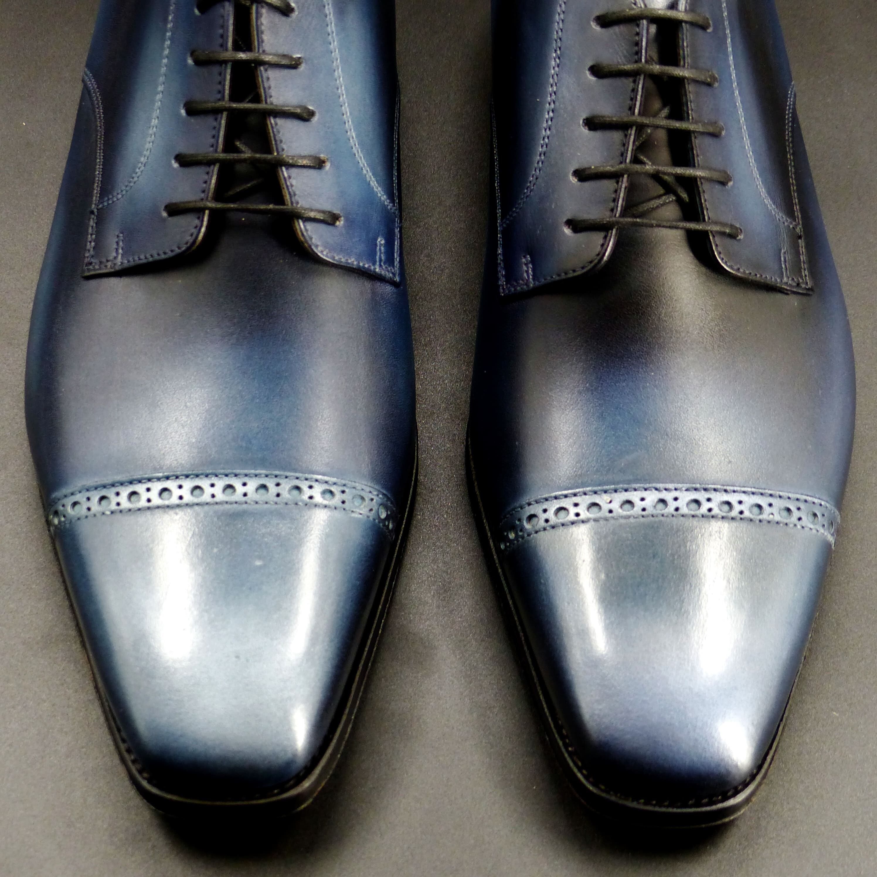 足入れ抜群のスクウェア・トゥ