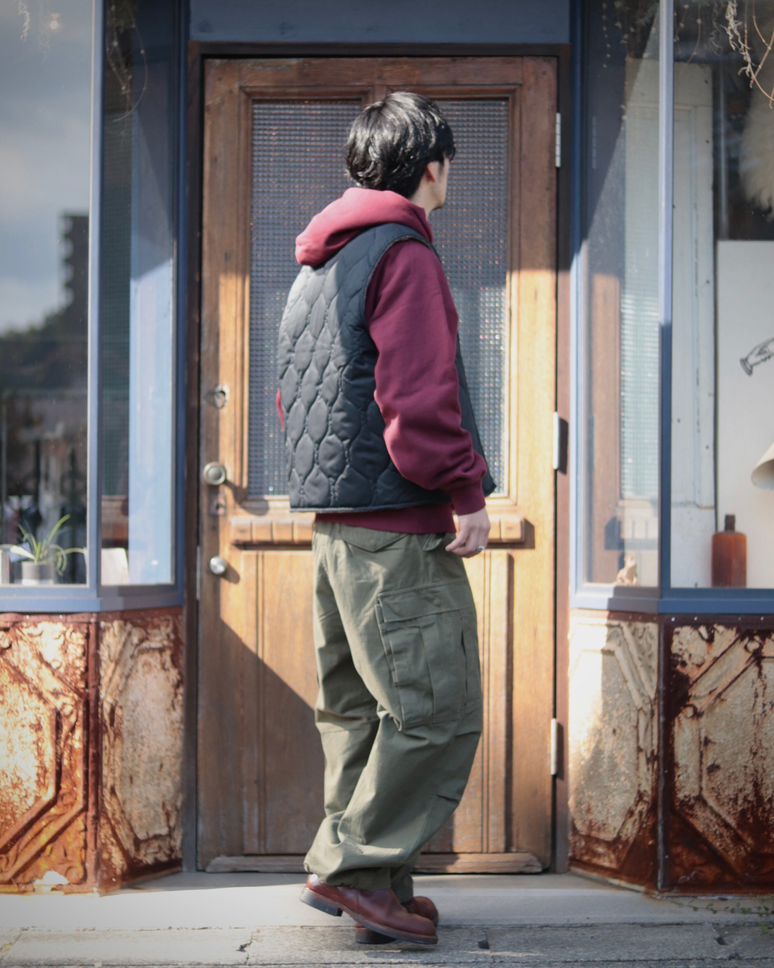 177cm  60kg  02(L)サイズ着用