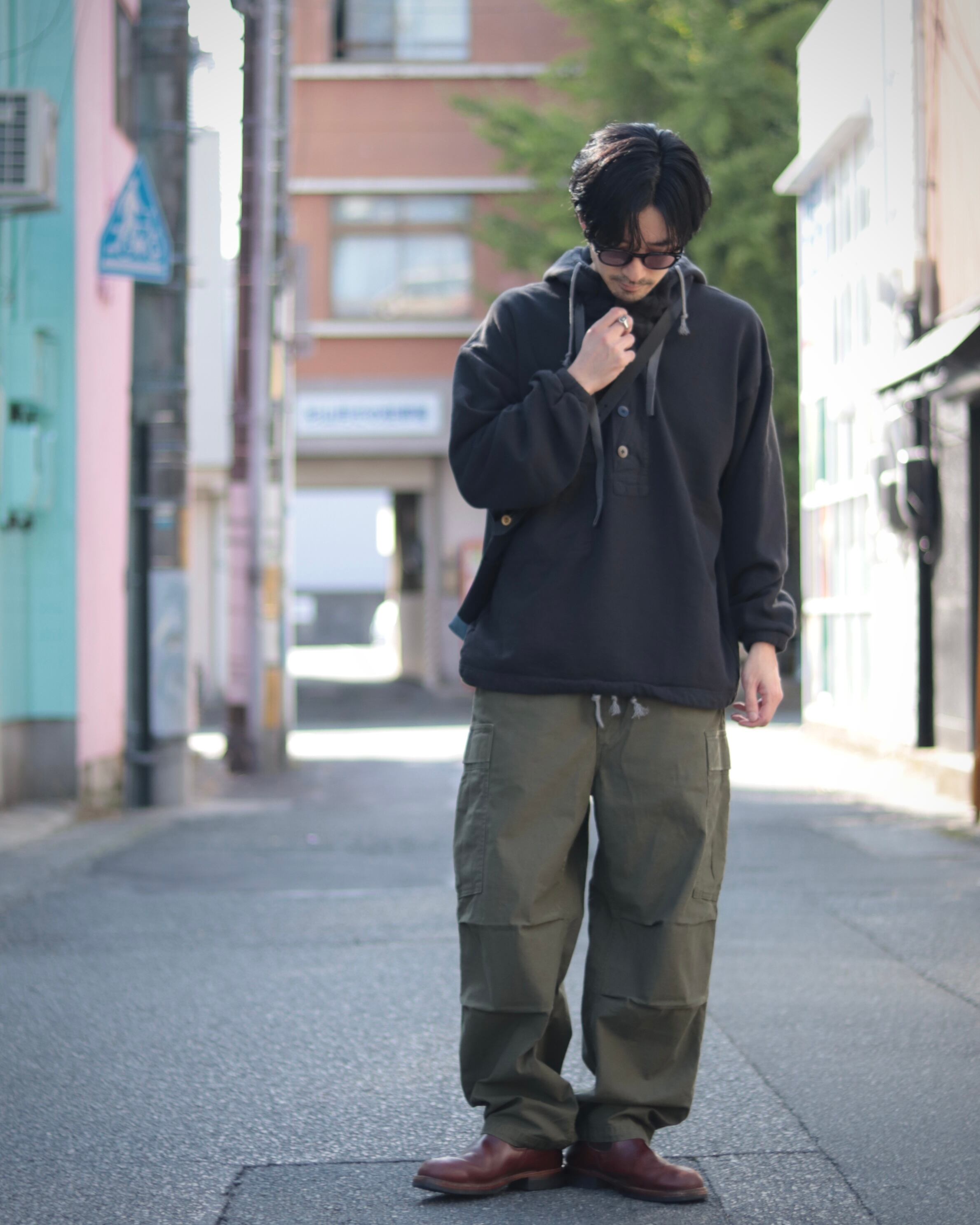 177cm  60kg  02(L)サイズ着用