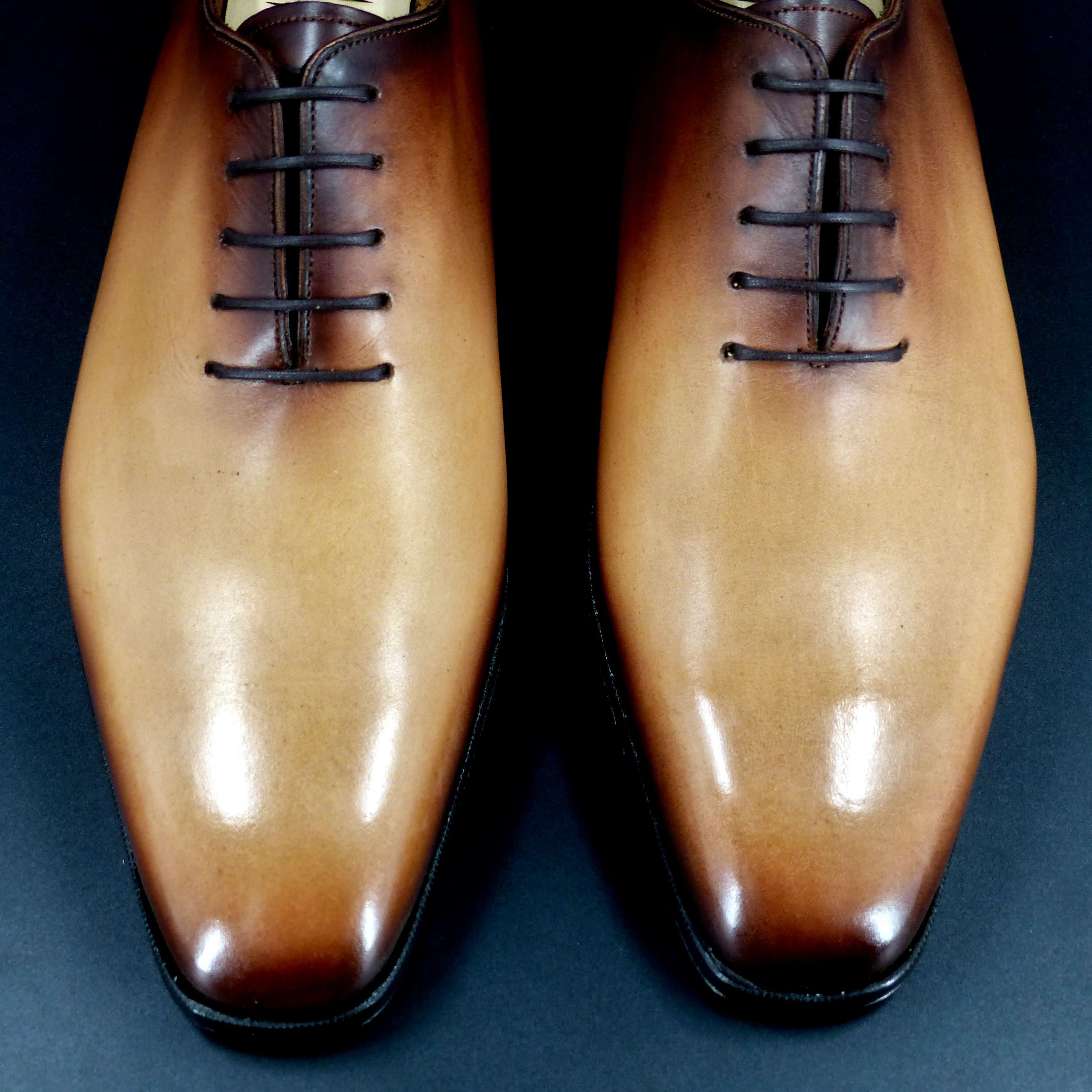 足入れ抜群のスクウェア・トゥ