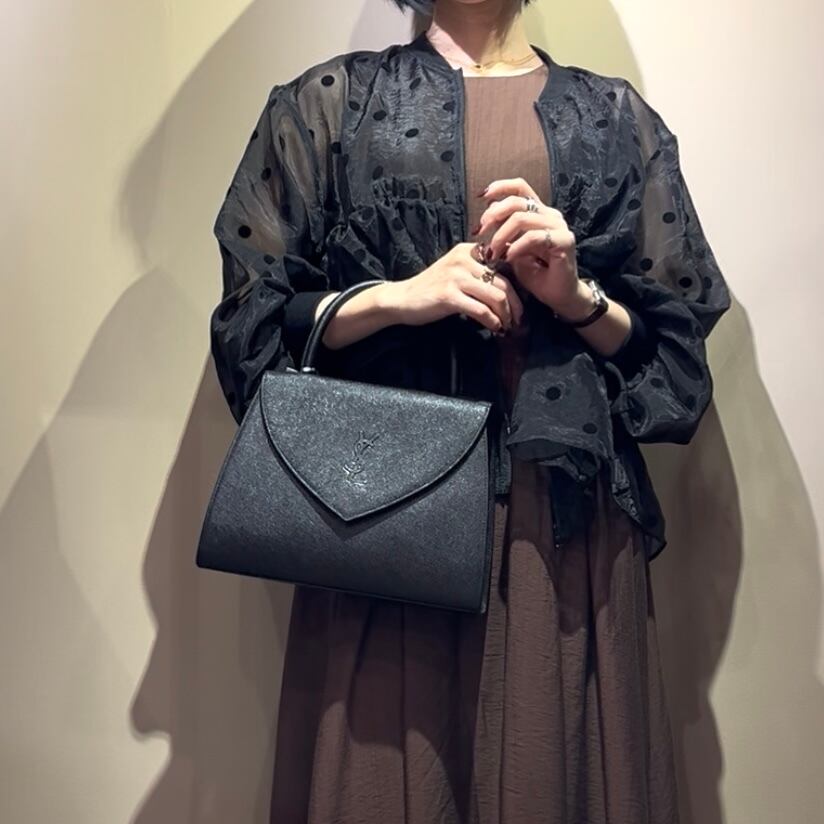 90sヴィンテージYves Saint Laurent バッグ 1493 【YSL YVESSAINTLAURENT 】90s レアVINTAGE 型押しレザー ロゴ