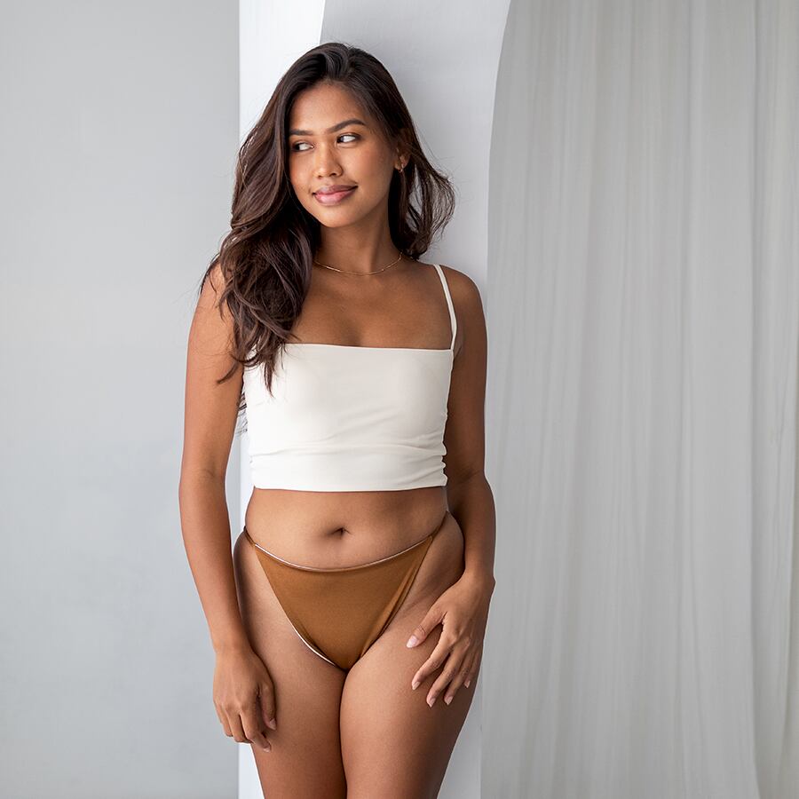 Cinnamon Msize, Model 159cm, Top: MARIE