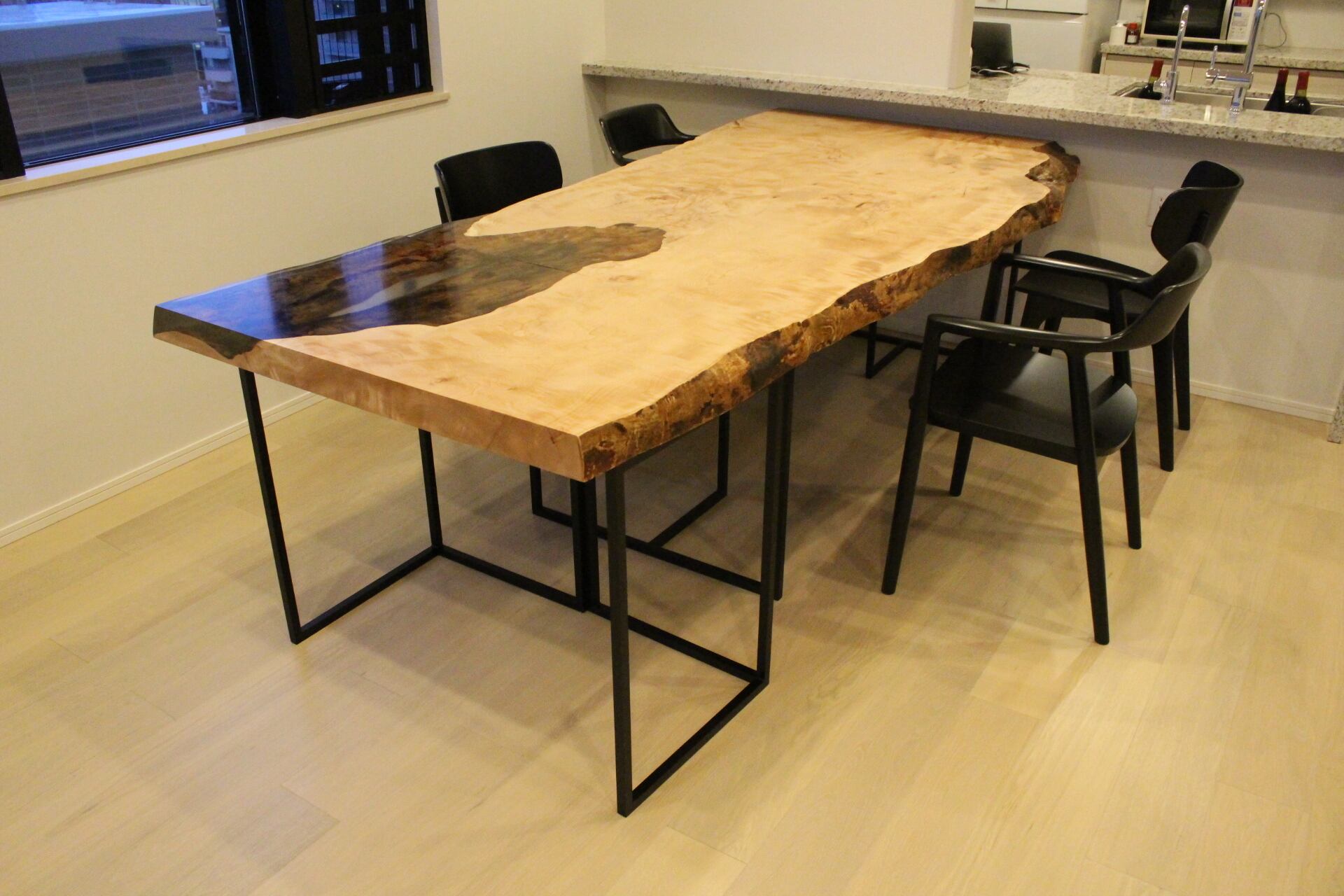 《納品事例》トチ　一枚板