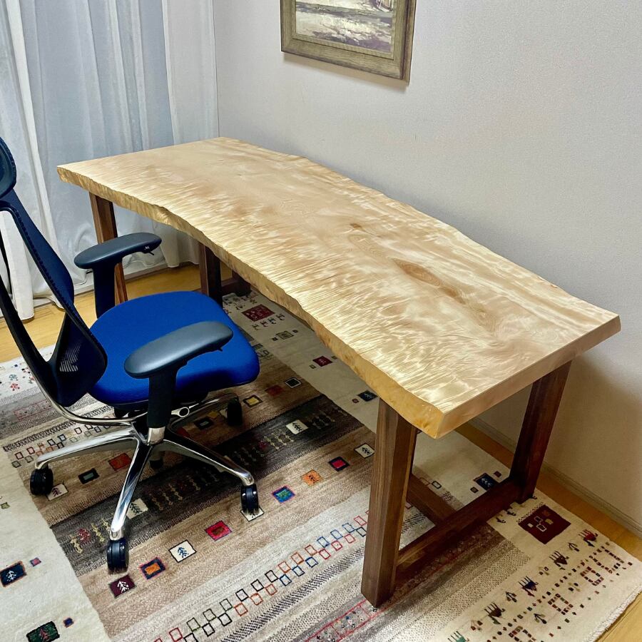 《納品事例》トチ　一枚板