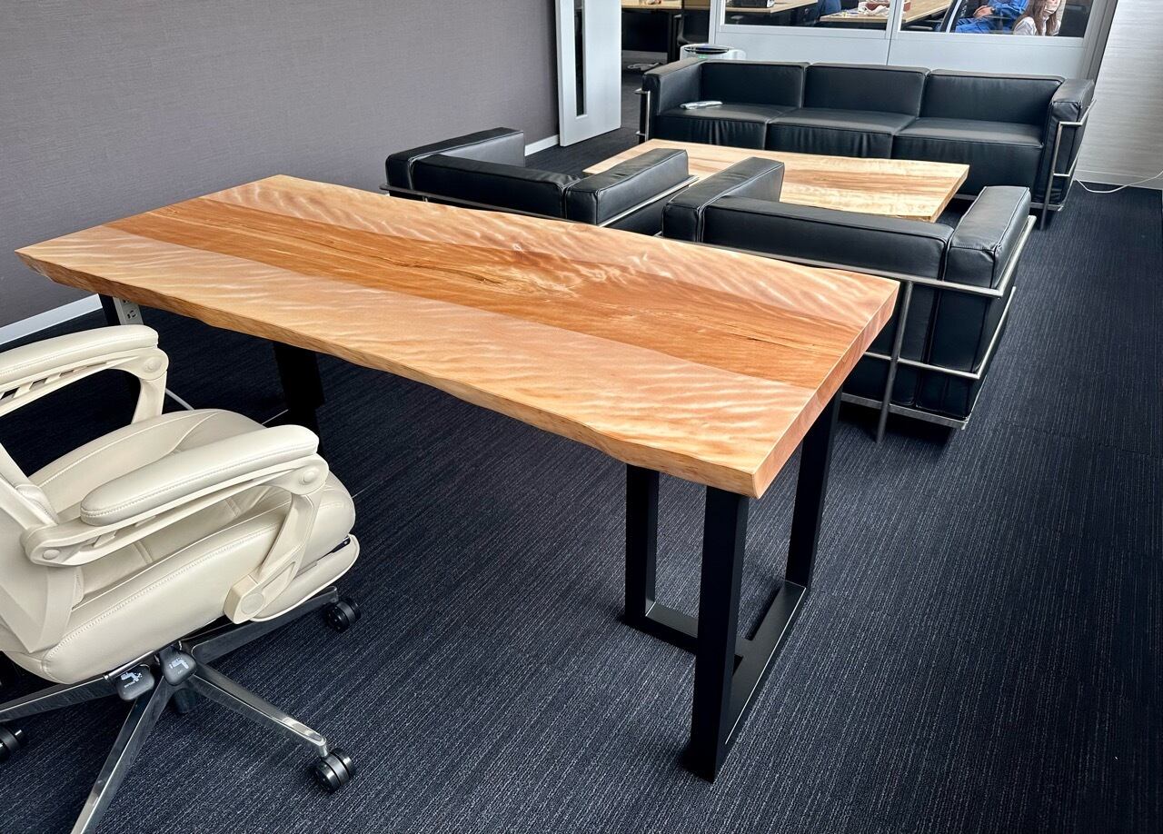 《納品事例》トチ　一枚板