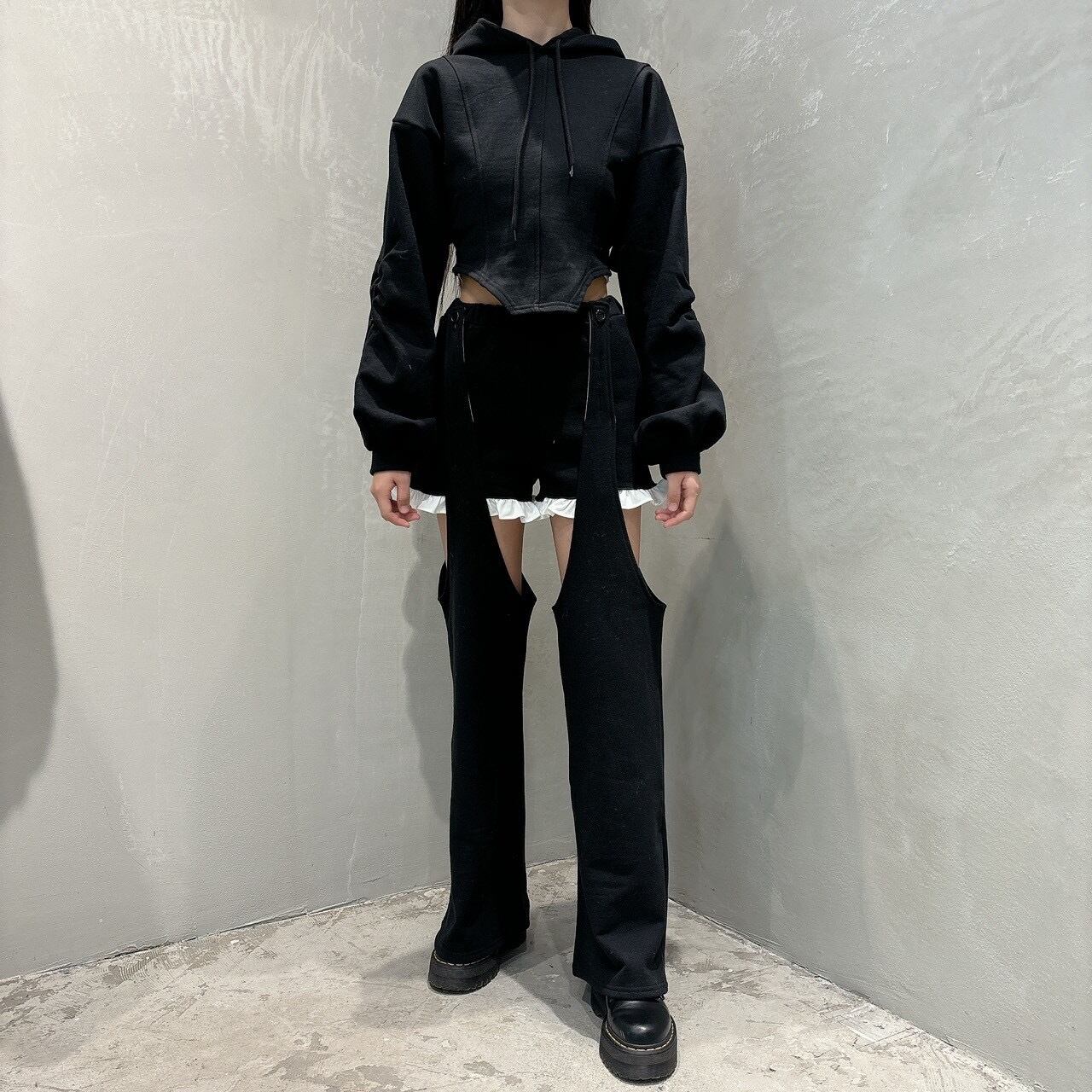 Staff：170cm ／BLACK